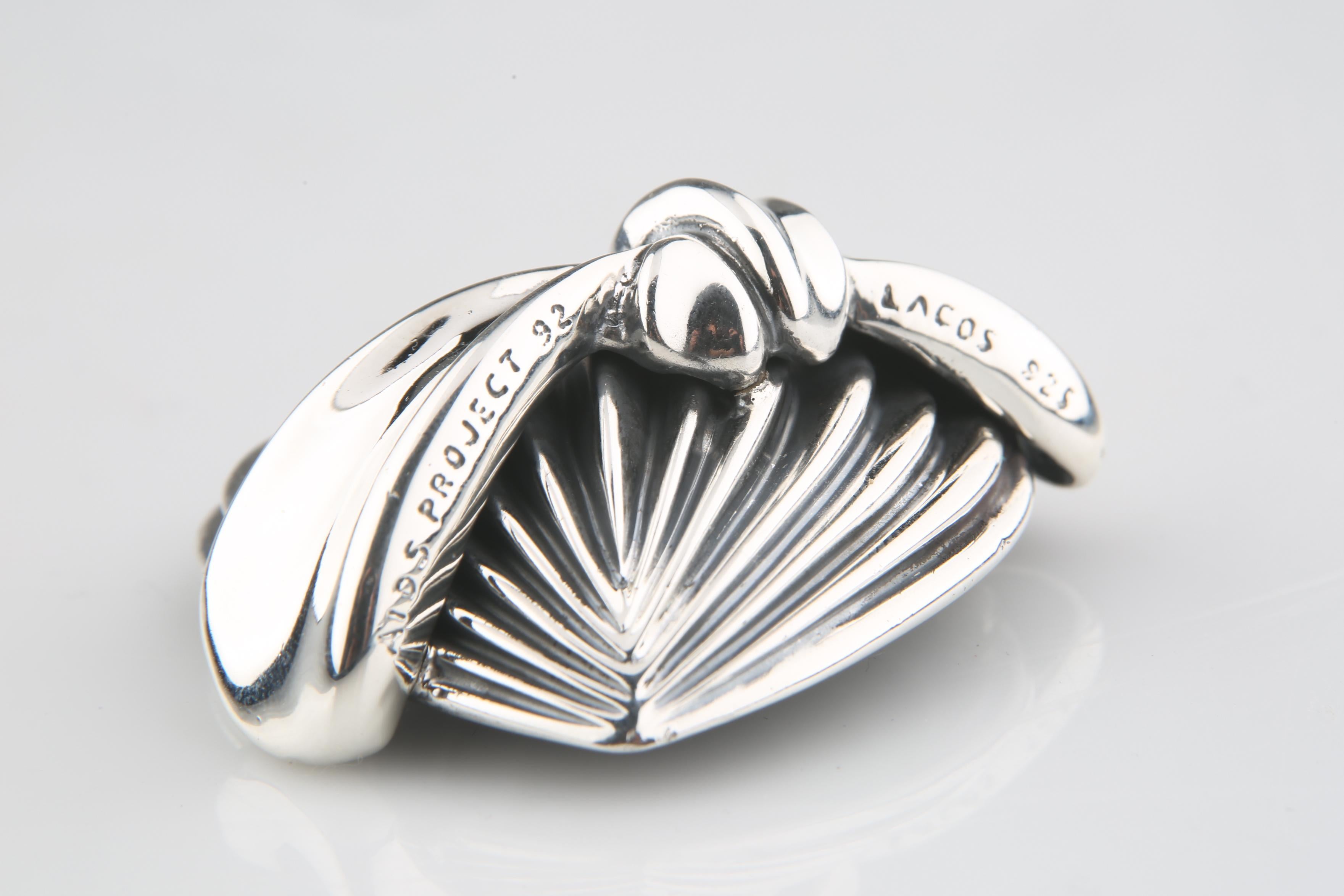 1992 Lagos Caviar Sterling Silver AIDS Project Heart Ribbon Brooch In Good Condition For Sale In Van Nuys, CA