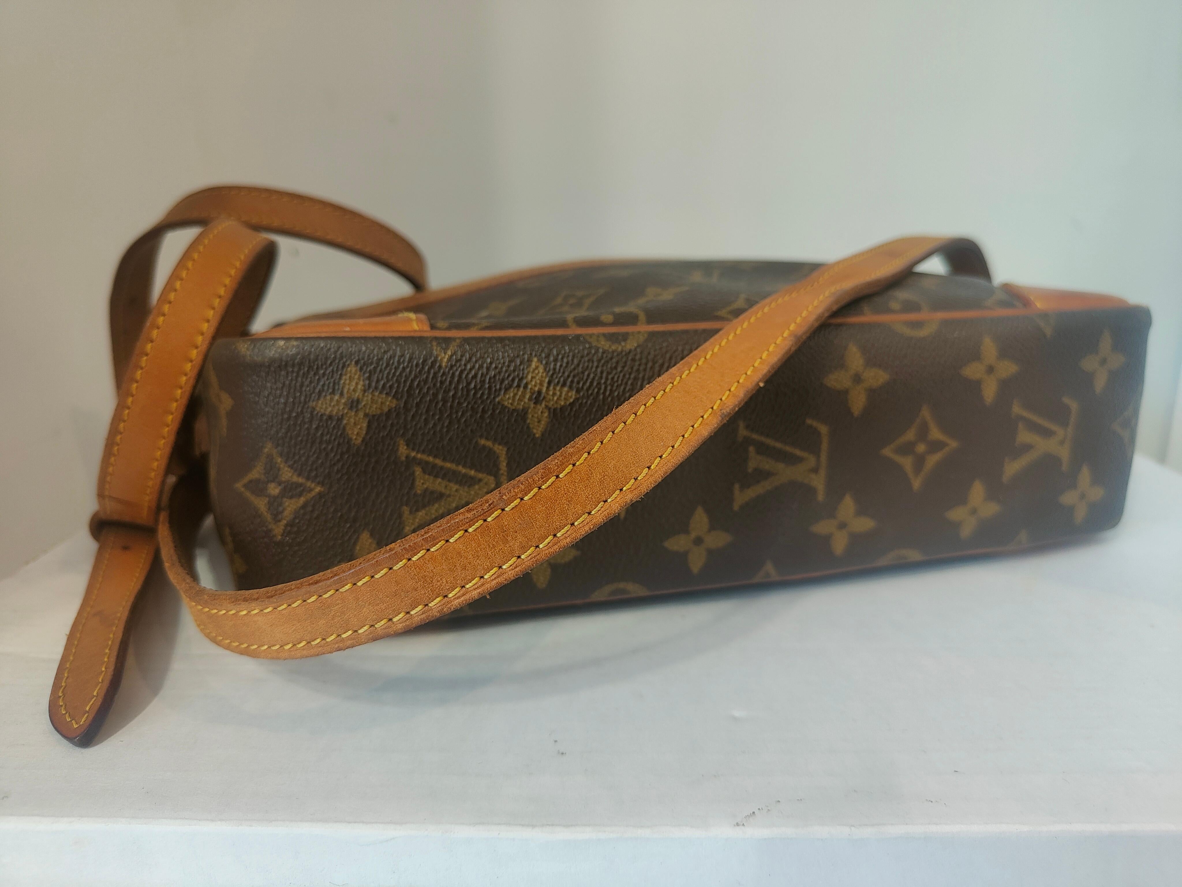 Women's or Men's 1992 Louis Vuitton Camera Bag For Sale