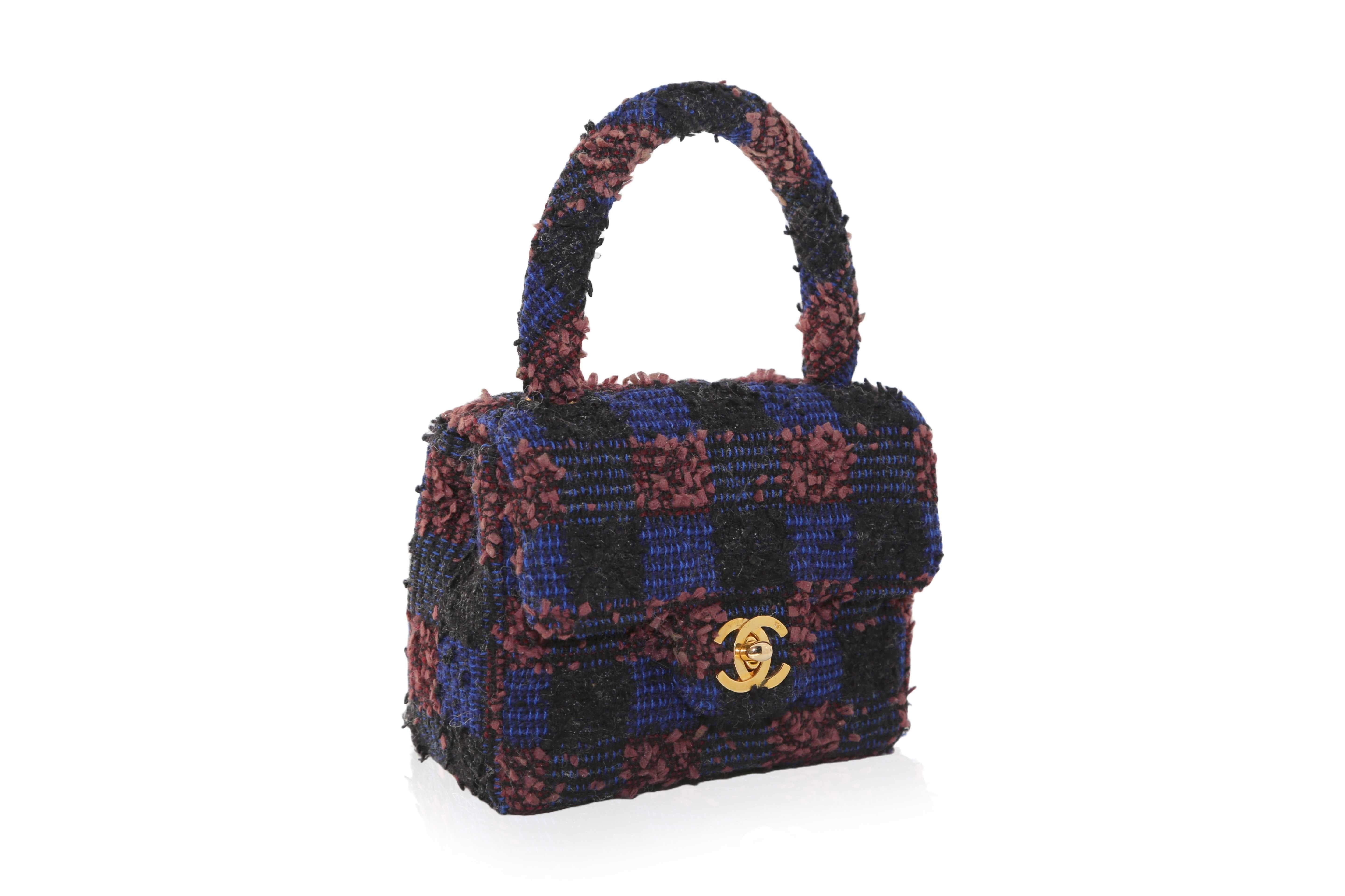 Coco Chanel made a name for herself within the fashion industry due to her forward-thinking approach to design: in 1925, she introduced tweed – a woollen fabric associated with workwear – into haute couture. This iteration of the iconic Classic Flap
