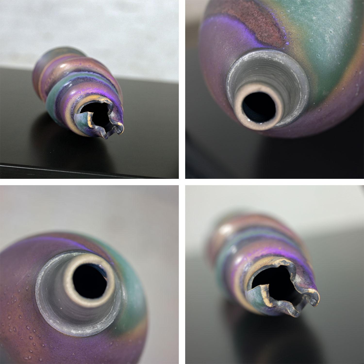 1992 Moderna ceramica a vortice viola e verde acqua, bottiglia o vaso da terra di dimensioni eccessive, firmata in vendita 8