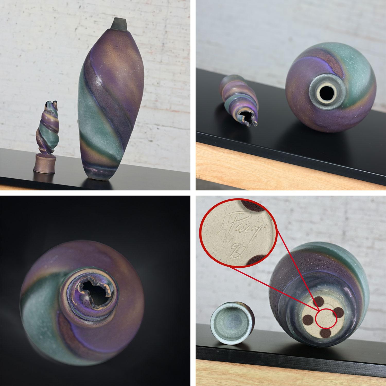 1992 Moderna ceramica a vortice viola e verde acqua, bottiglia o vaso da terra di dimensioni eccessive, firmata in vendita 9