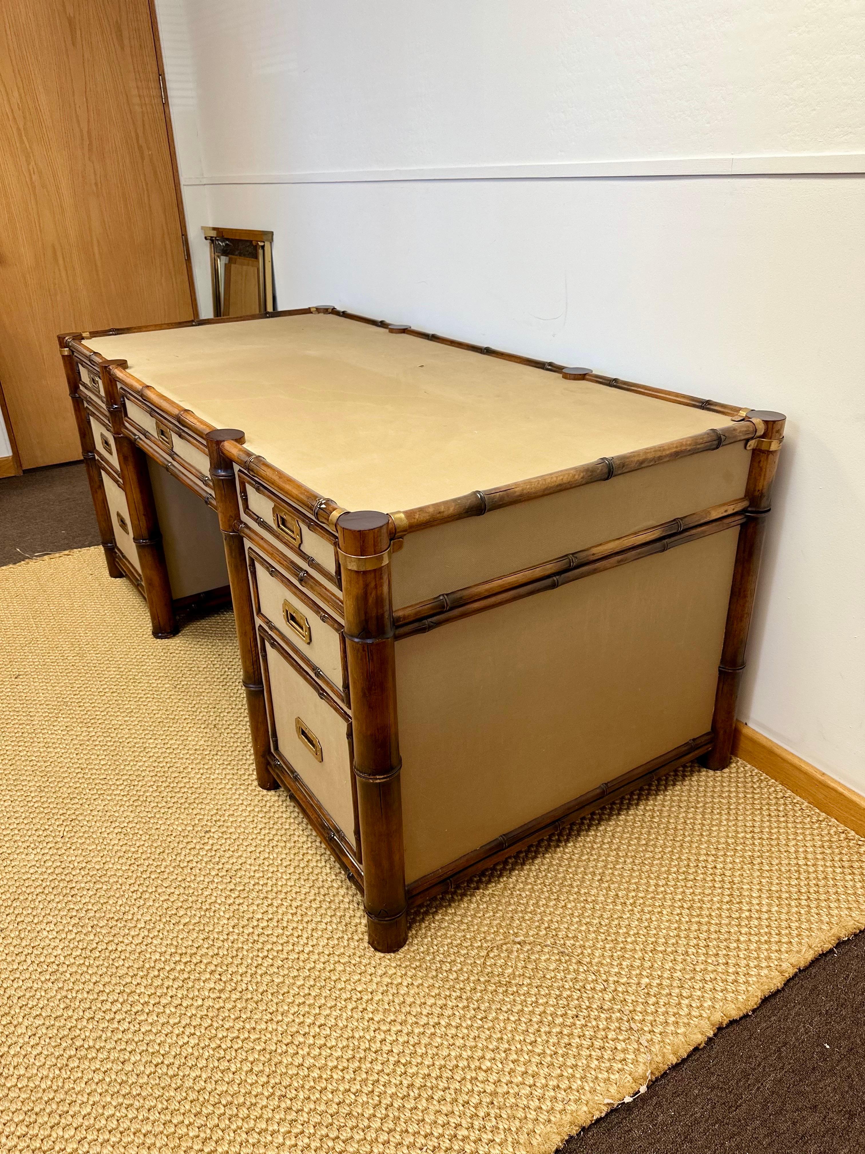 1992 Rare bureau de campagne en toile et faux bambou de Ralph Lauren, en laiton en vente 5