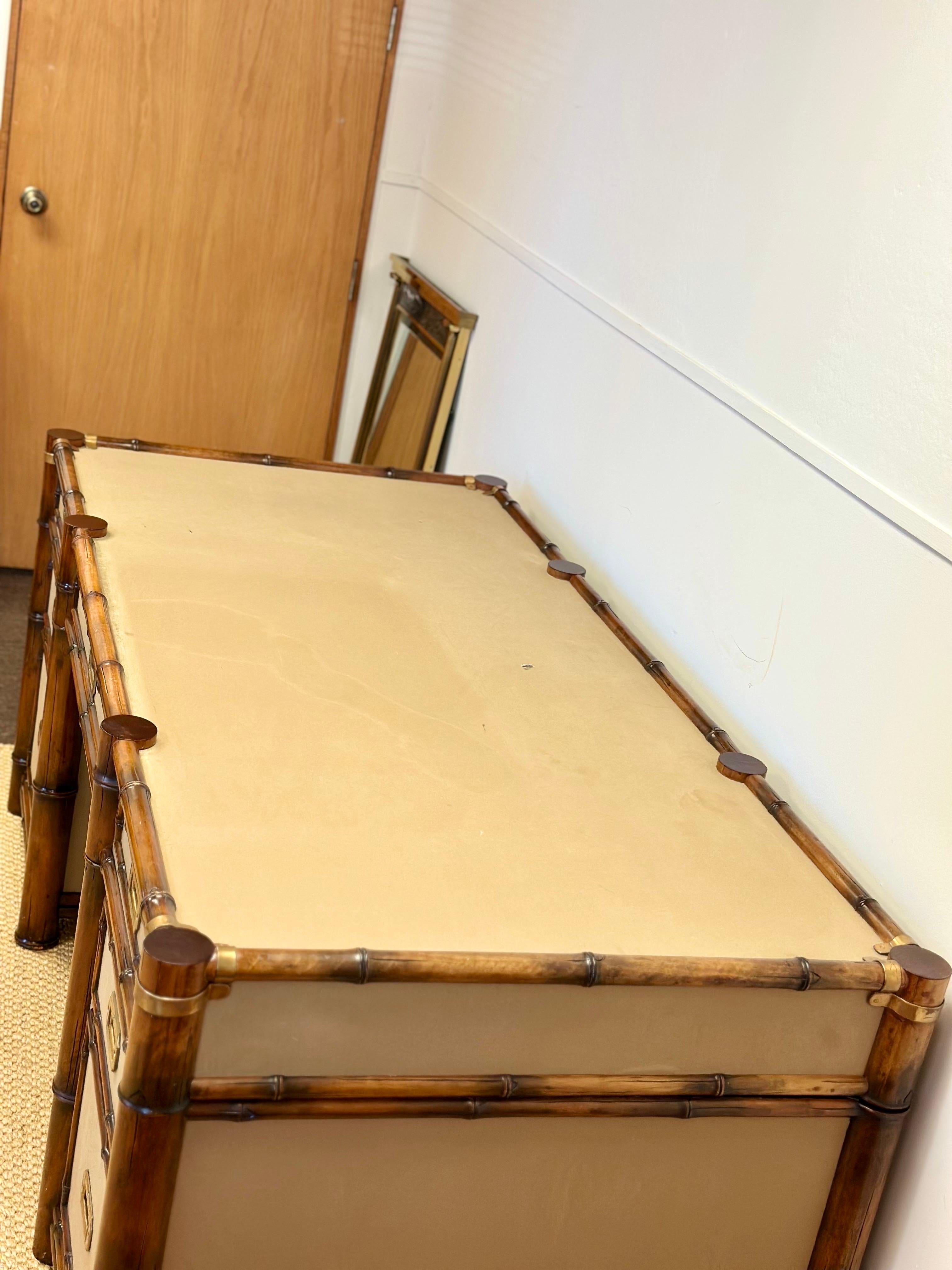 1992 Rare bureau de campagne en toile et faux bambou de Ralph Lauren, en laiton en vente 6
