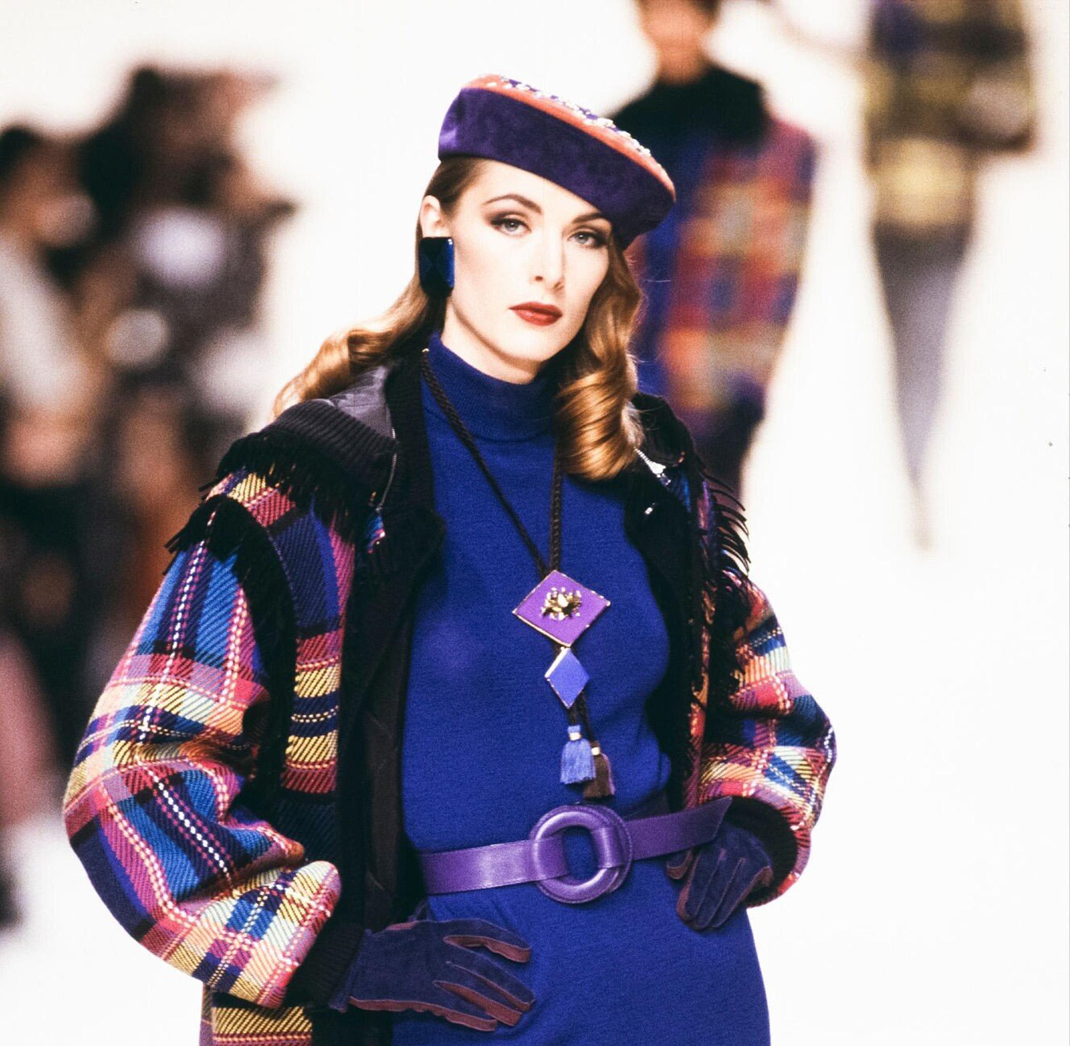 1992 Runway Yves Saint Laurent Tartan Wool Jacket For Sale 3