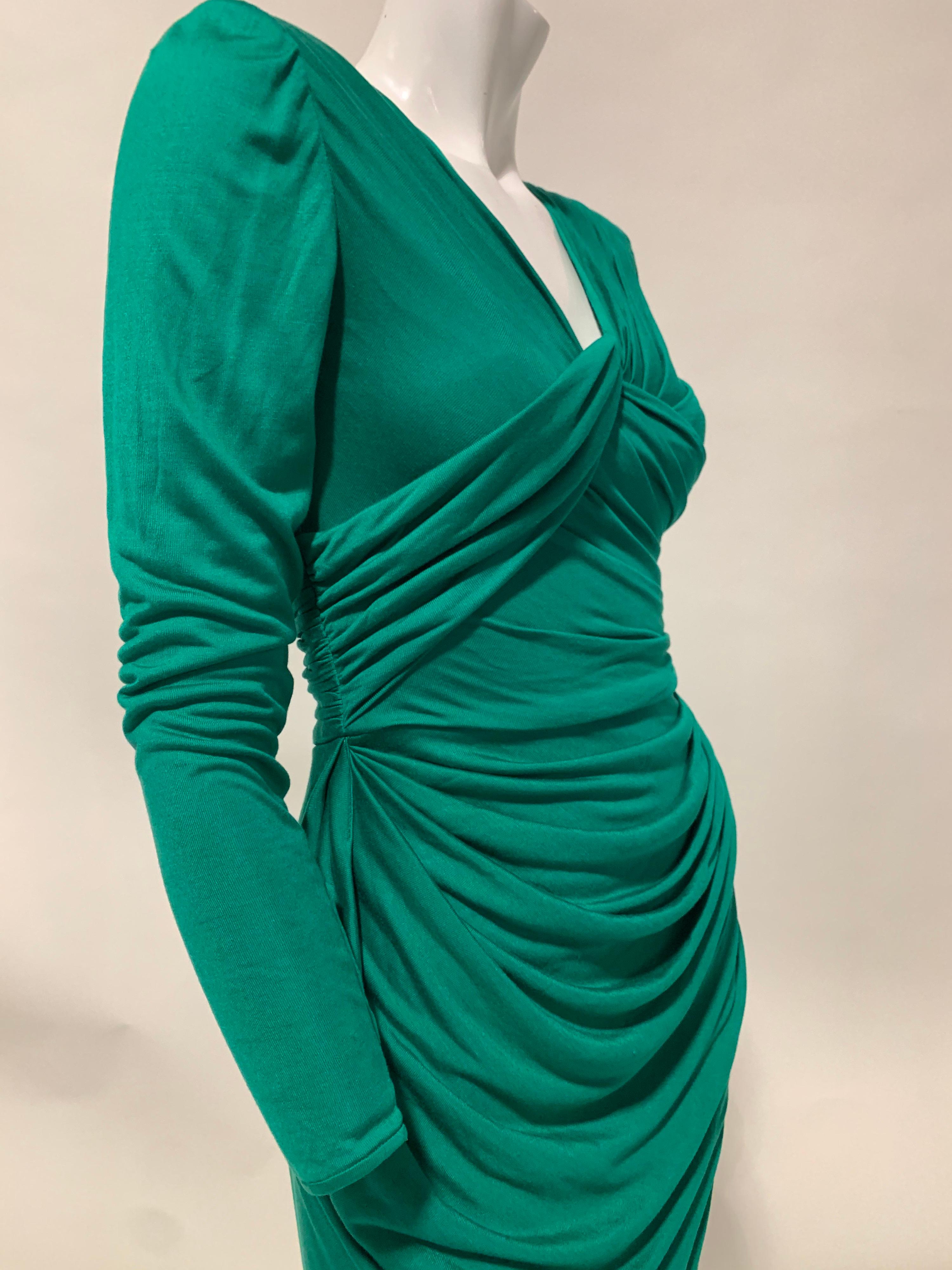 1992 Ungaro Emerald Green Draped Jersey Gown W/ Wrap Back & Bold Shoulders US 6 For Sale 11