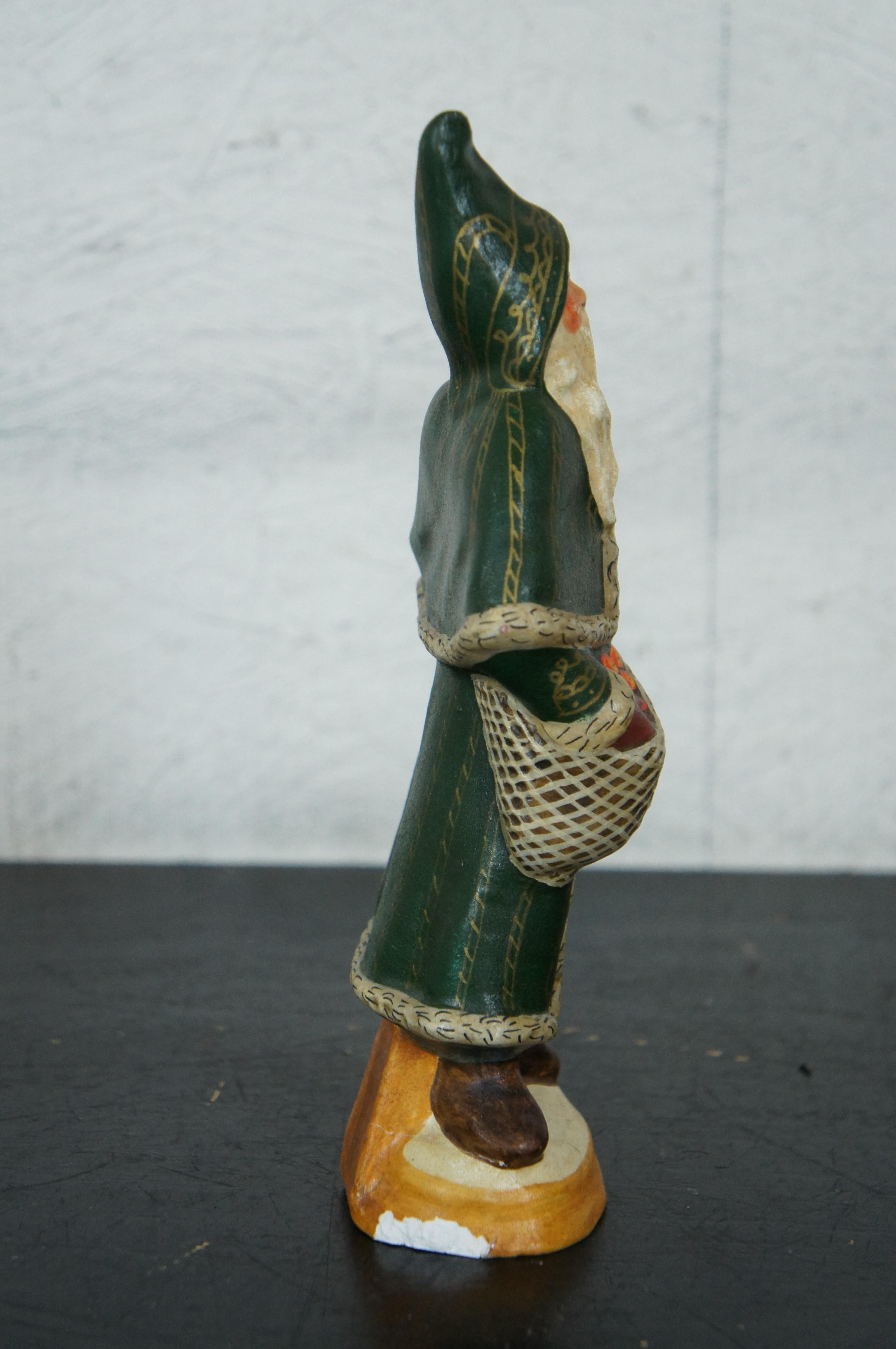 1992 Vaillancourt Folk Art Chalkware Father Christmas Santa Claus #1219 In Good Condition For Sale In Dayton, OH