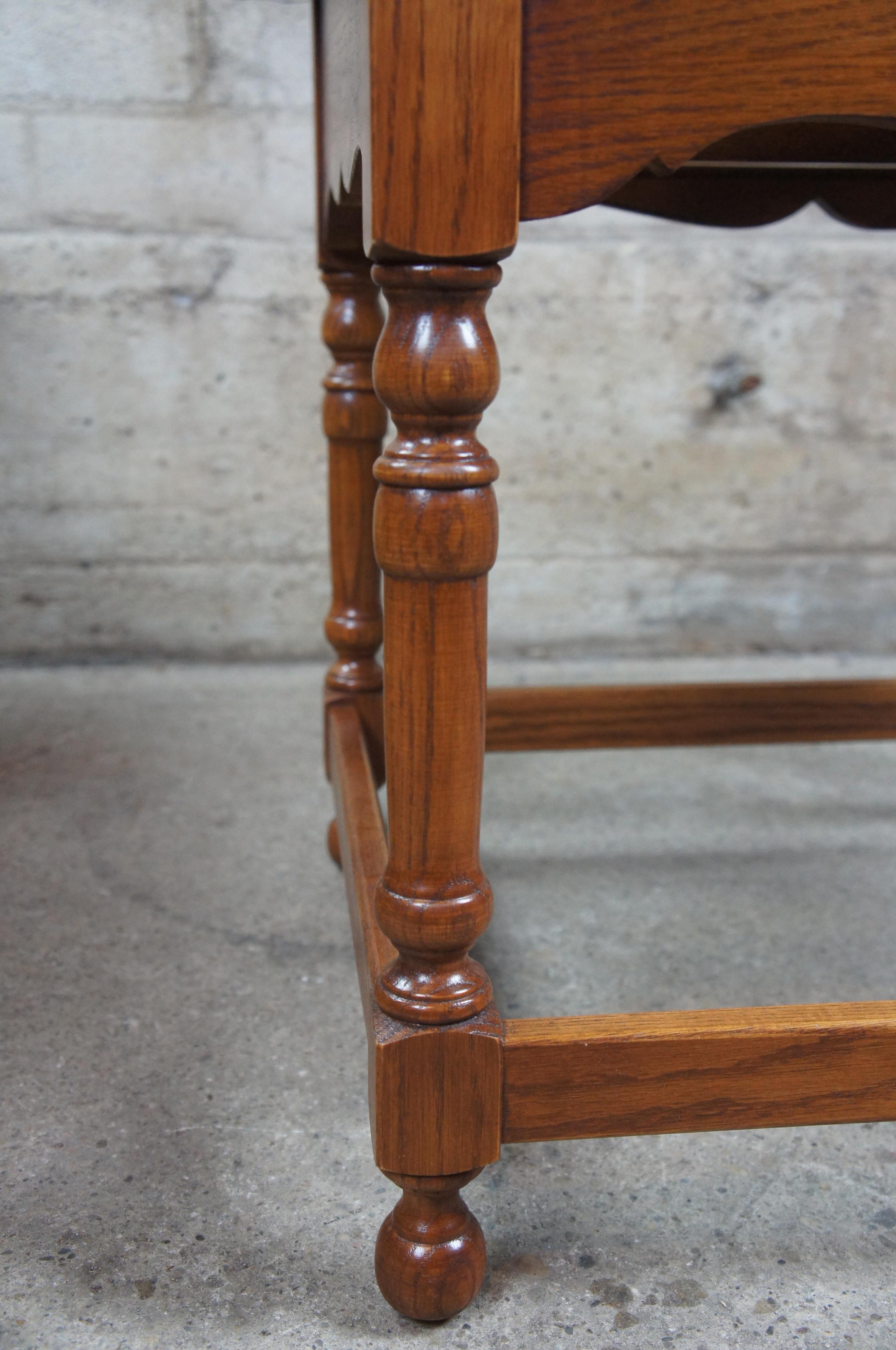 1992 Vintage Pennsylvania House Oak Side End Accent Tables or Nightstands 1