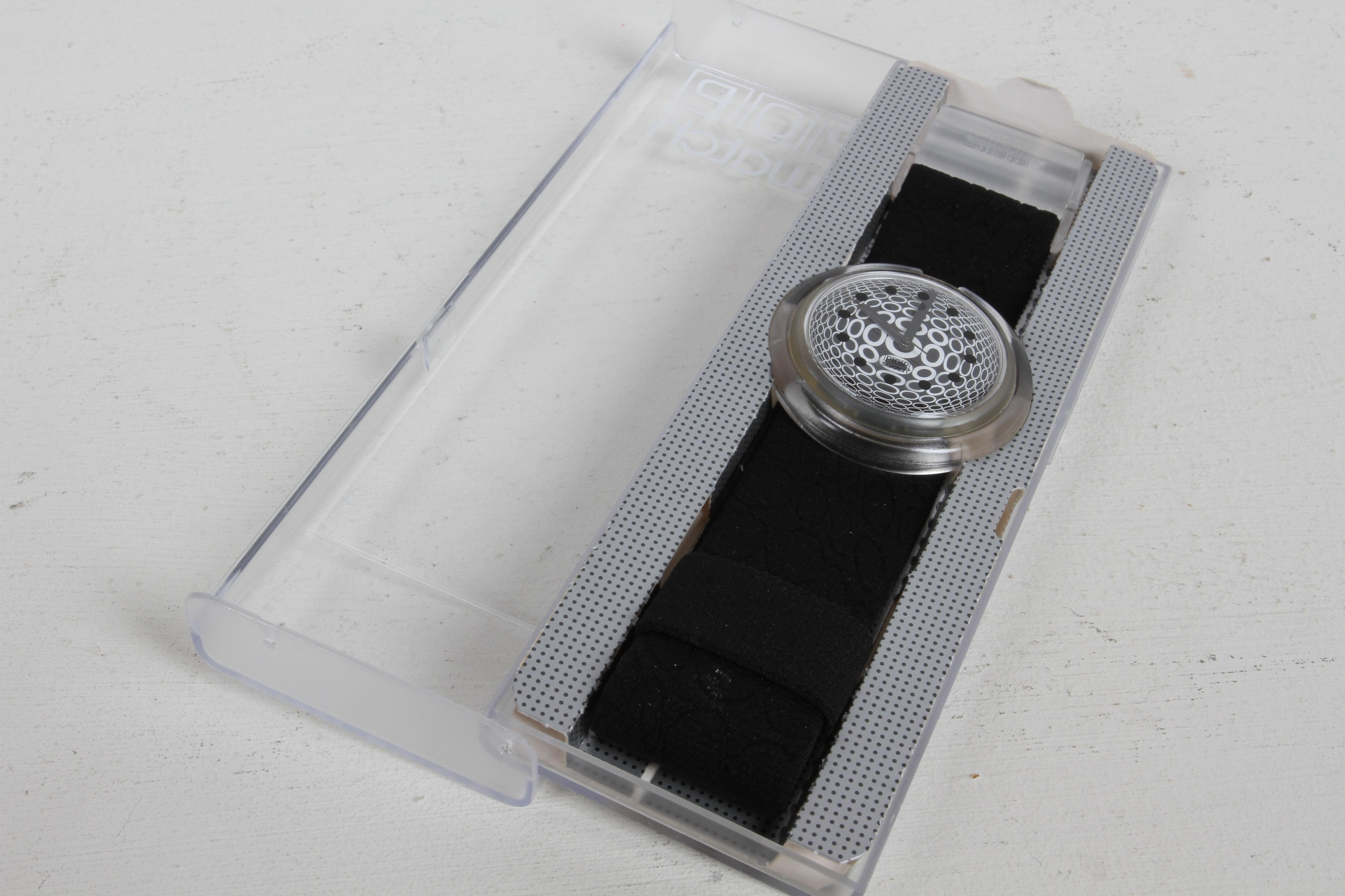 Plastic 1992 Vintage POP Swatch Watch Special Dots - Op Art - Designed by Vasarely - NOS For Sale