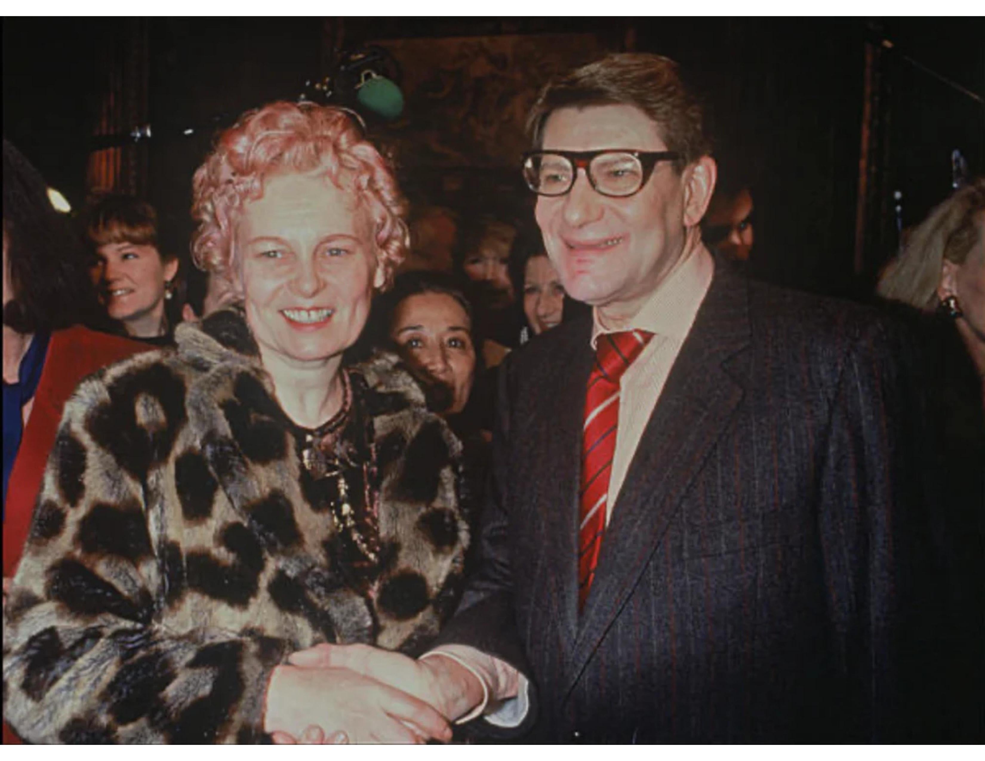 1992 Vivienne Westwood, cappotto in pelliccia di leopardo con bottoni trasparenti a forma di sfera in vendita 13