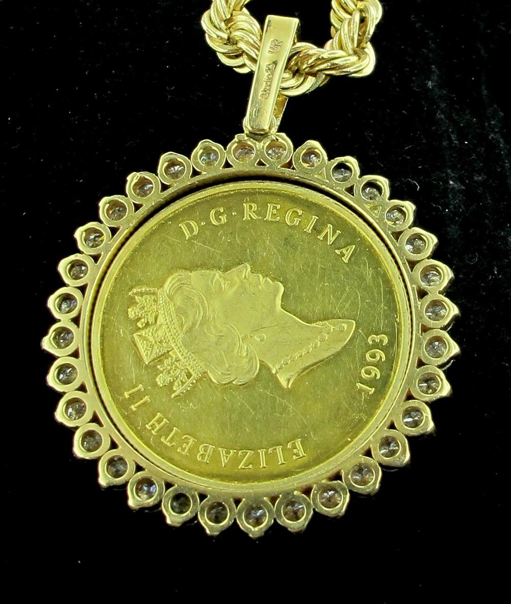 1993 $100 Canadian Gold Coin Necklace in 14 Karat Gold with Diamond Bezel In Excellent Condition In Palm Desert, CA