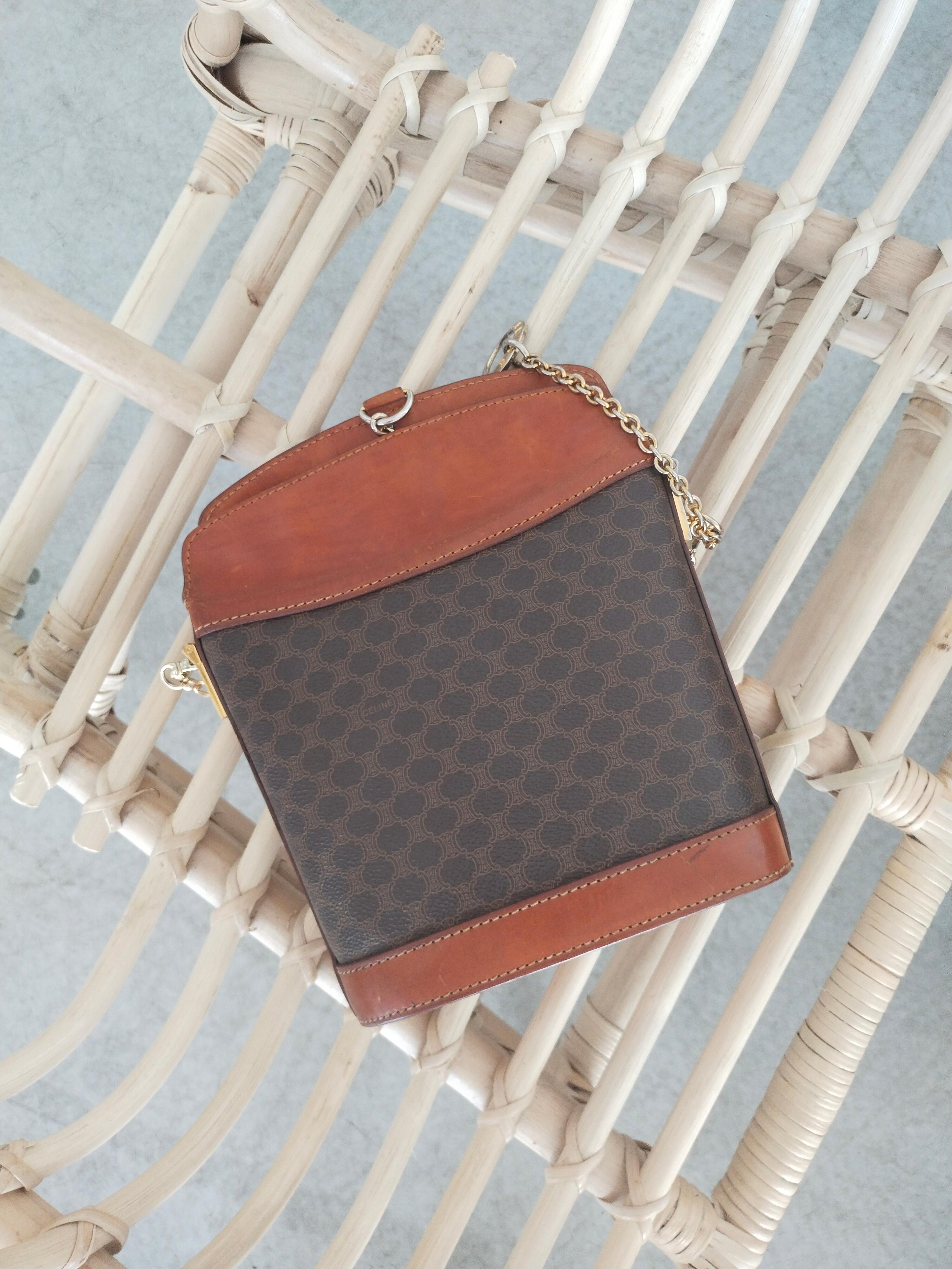 1993 CELINE Macadam Toggle clasp chain Brown Bucket bag Umhängetasche / Vintage im Angebot 6