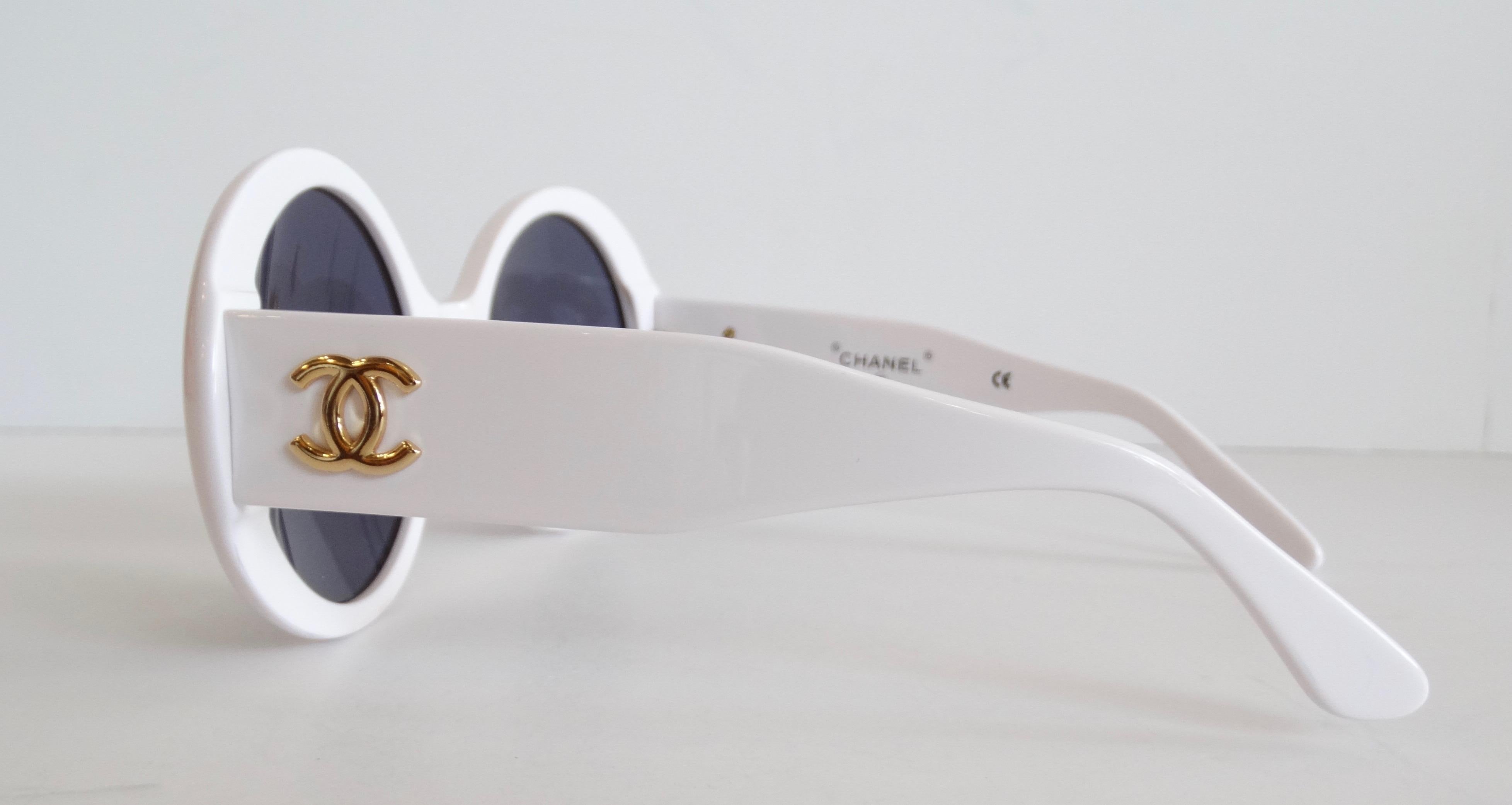 1993 Chanel Reflective Logo Lens Sunglasses 2