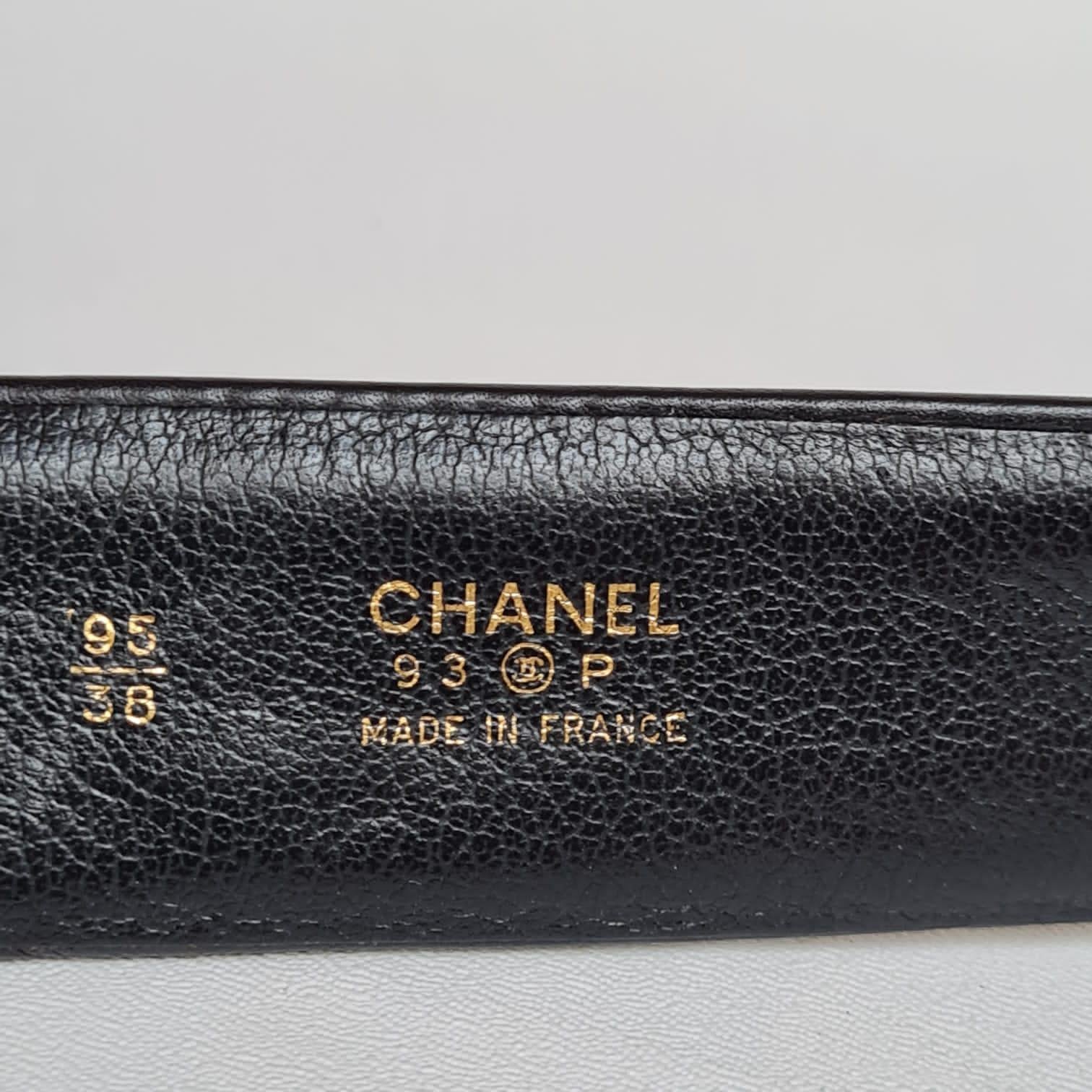 1993 Chanel Vintage Quilted Leather Belt For Sale 1