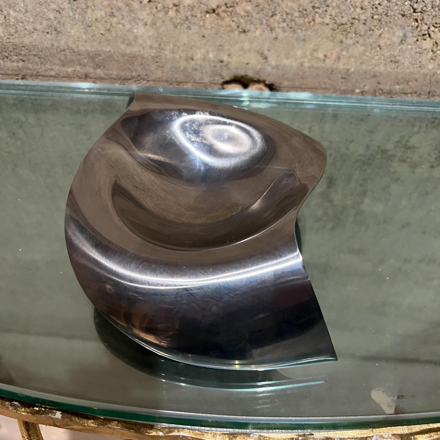 1993 Georg Jensen Denmark Sculptural Dish Stainless Steel Please Pass Me Bowl In Good Condition For Sale In Chula Vista, CA