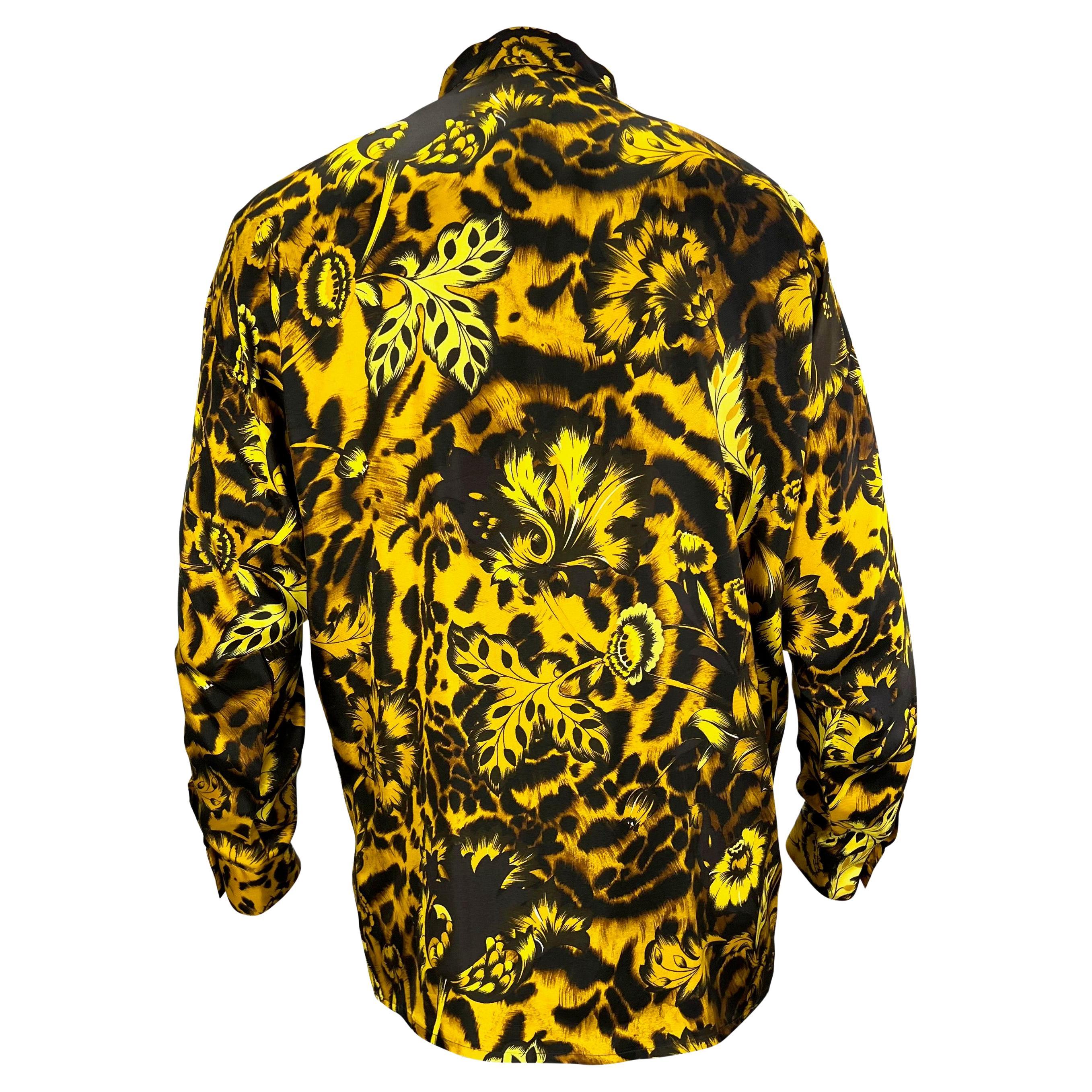 1993 Gianni Versace Gold Animal Print Floral Silk Men's Button Up In Excellent Condition In West Hollywood, CA