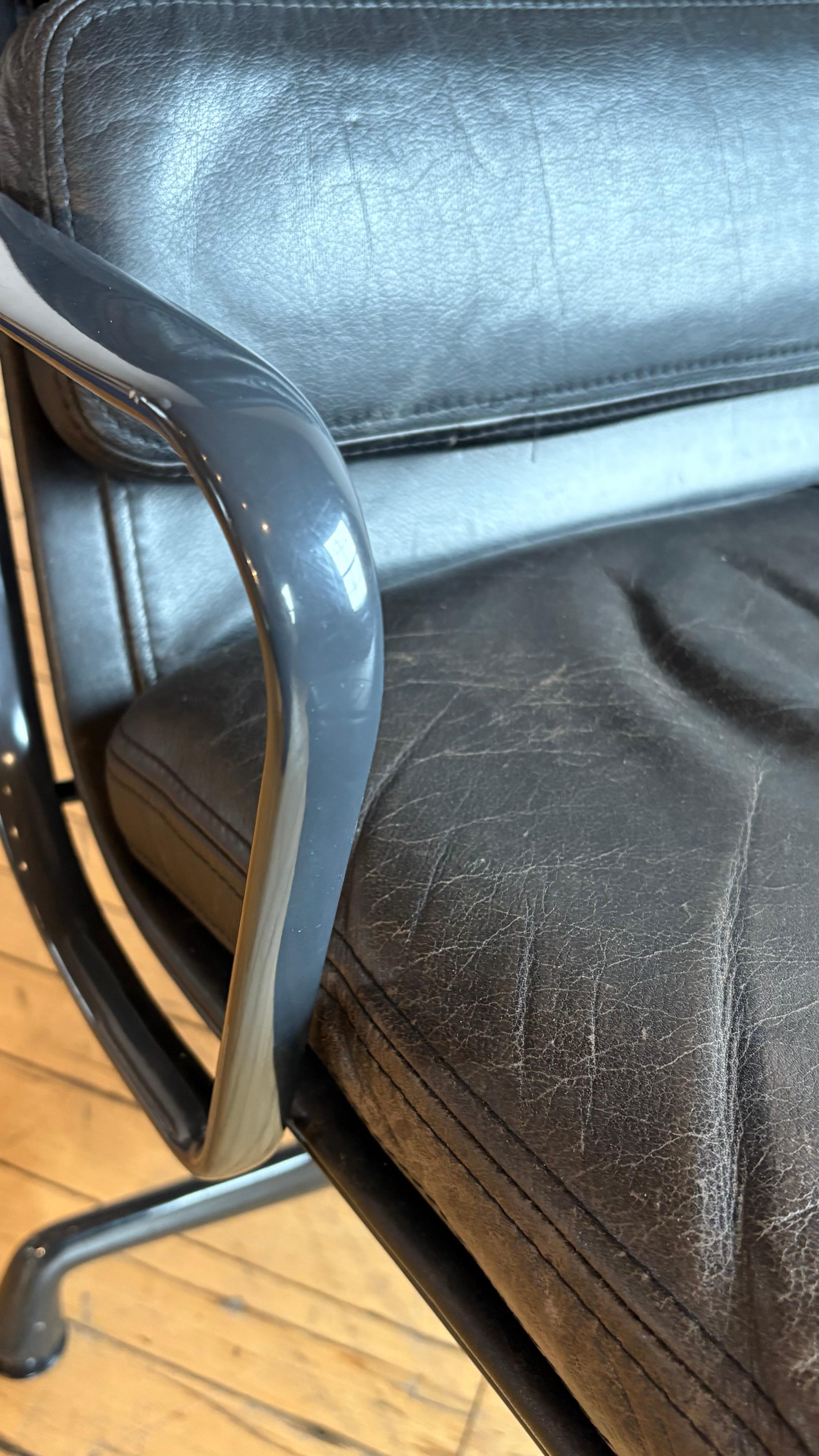 Americano 1993 Sedia da salotto Herman Miller Eames Soft Pad in vendita