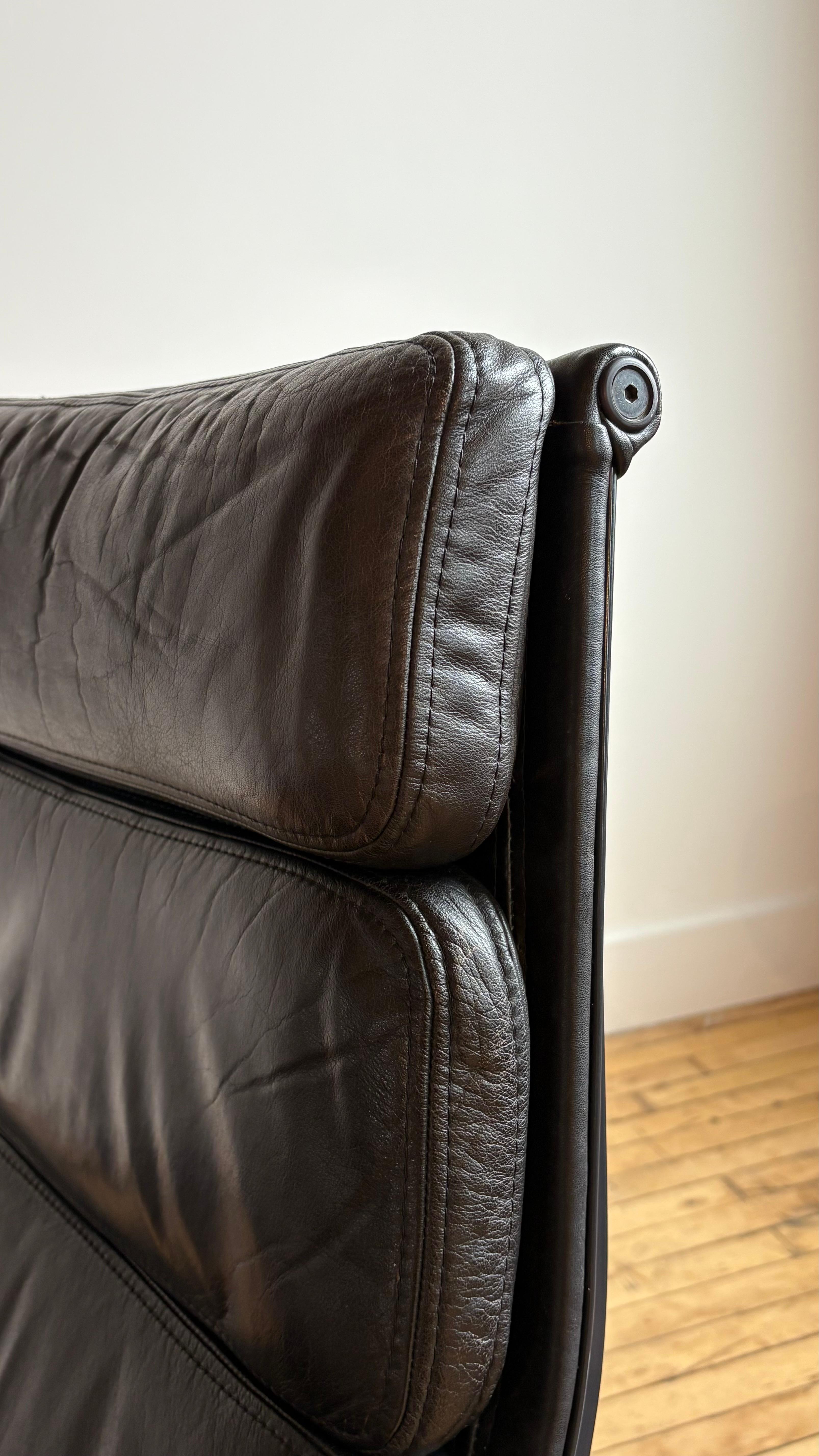 XX secolo 1993 Sedia da salotto Herman Miller Eames Soft Pad in vendita