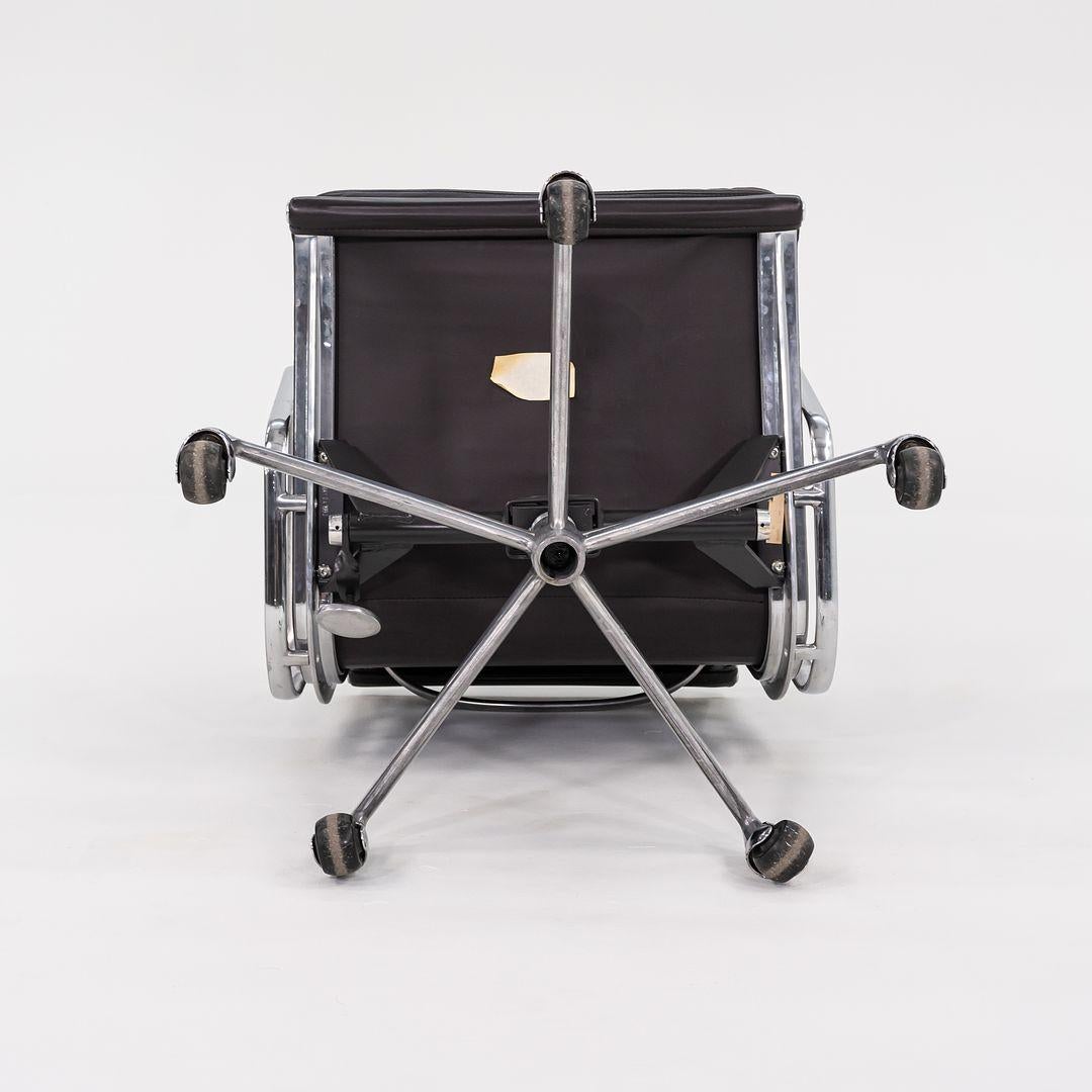 1993 Chaises de bureau Eames Soft Pad Management de Herman Miller en cuir Brown 3