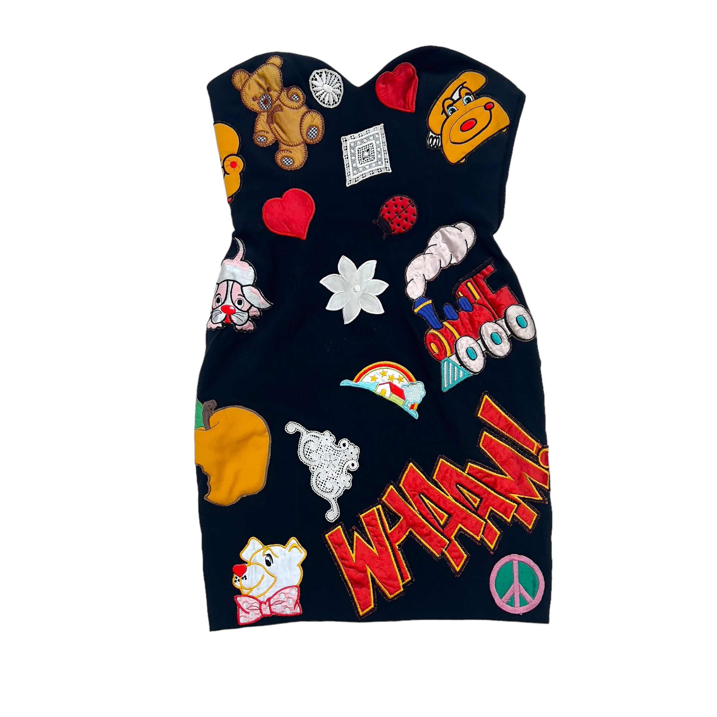 Women's 1993 Moschino runway kiss my patch dress For Sale