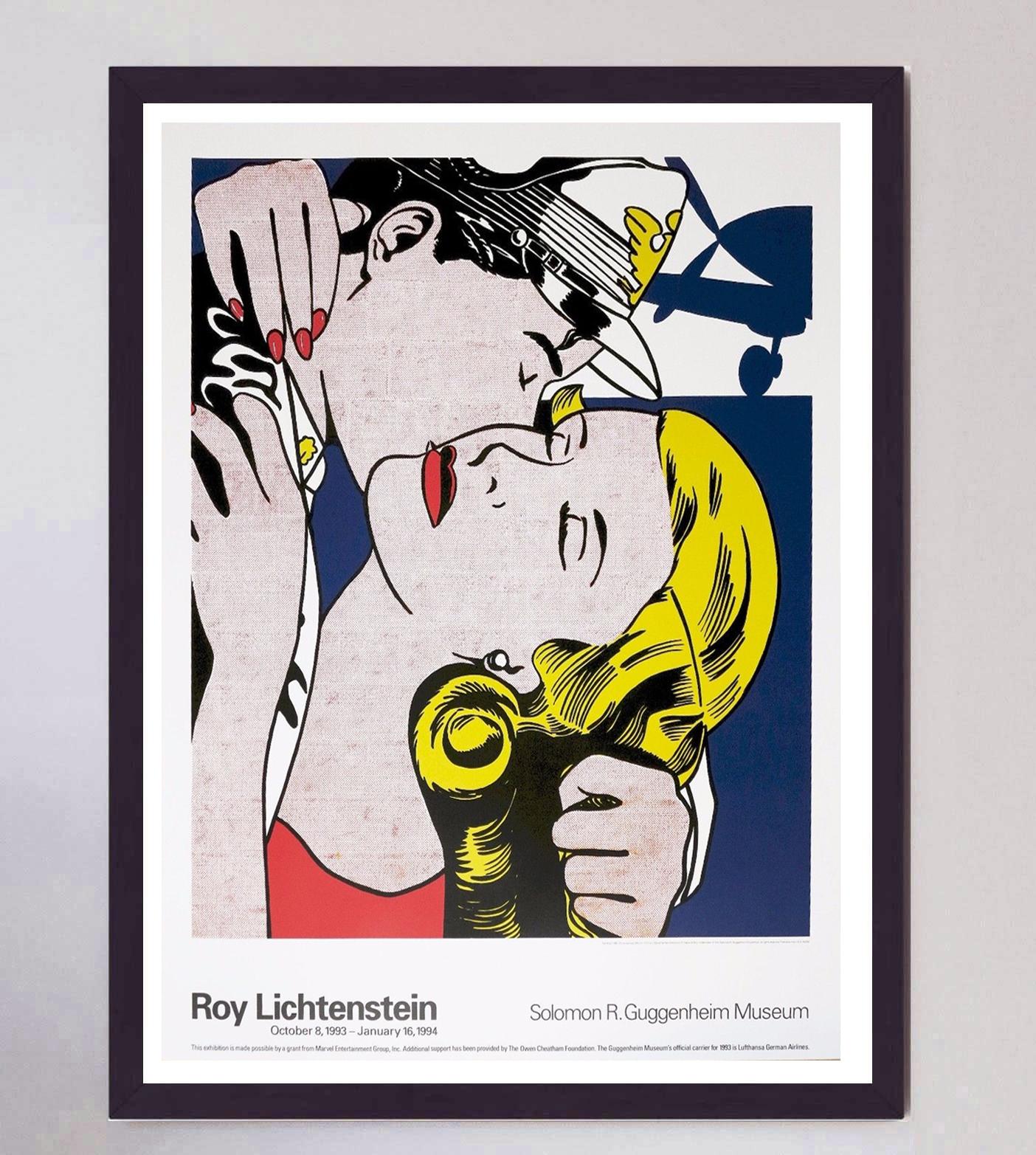 American 1993 Roy Lichtenstein - The Kiss - Guggenheim Museum Original Vintage Poster For Sale