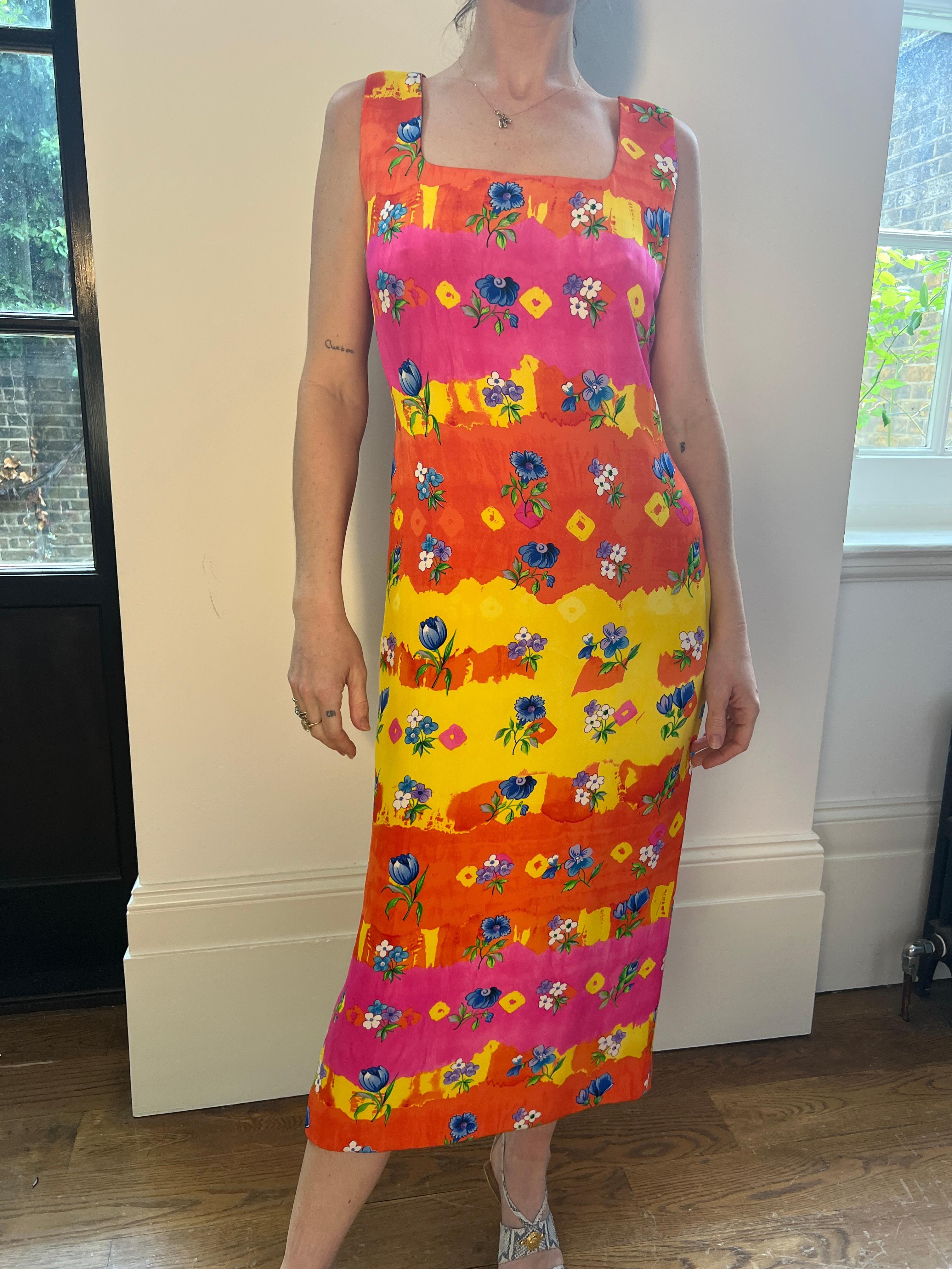 1993 Runway Gianni Versace Couture Floral Column Dress For Sale 3