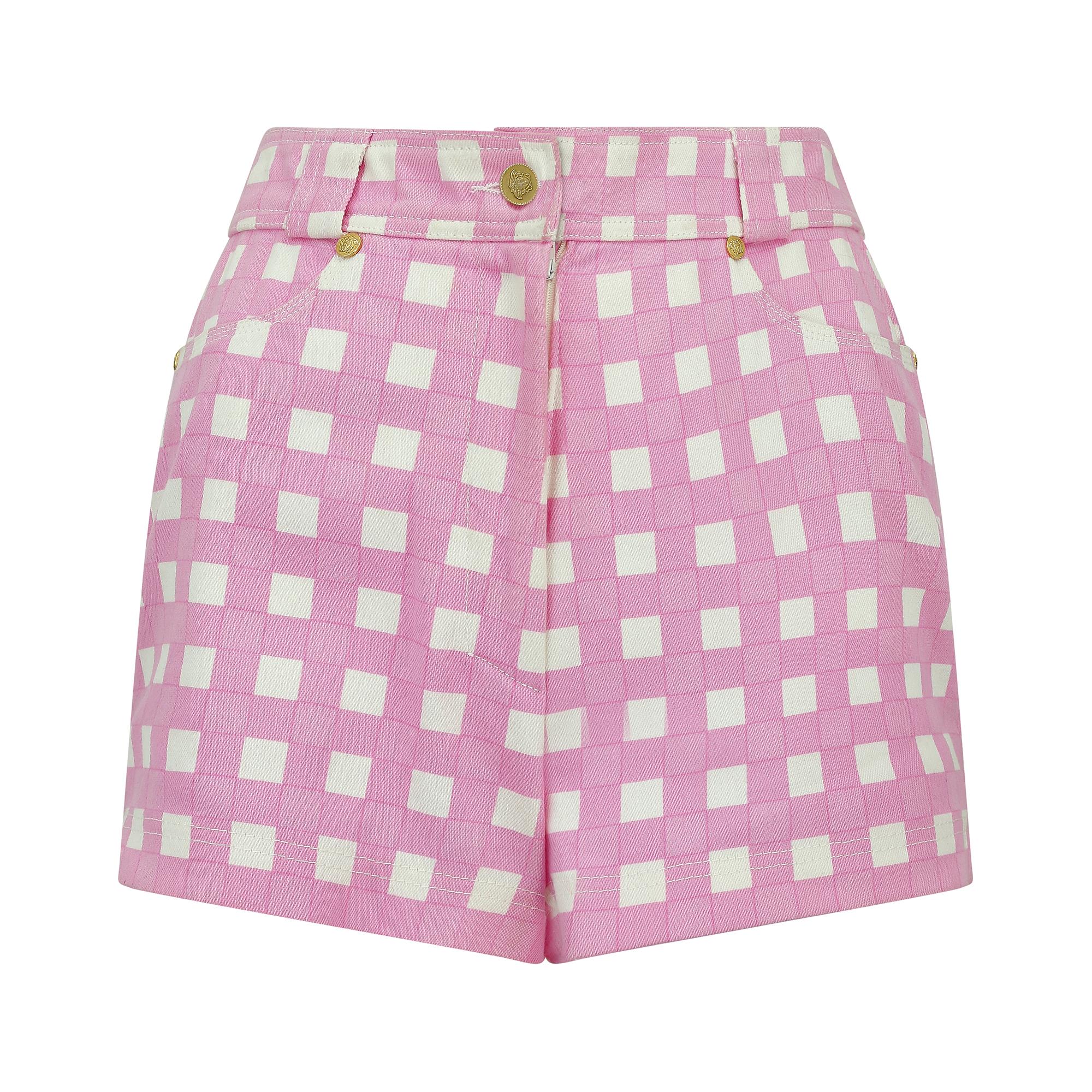 Runway documented pair of spring / summer 1993 Gianni Versace shorts which were Look 74 on the runway presentation. Cut in a cropped but high waisted style to show off a great pair of pins to perfection! The shorts are a true pink and white printed