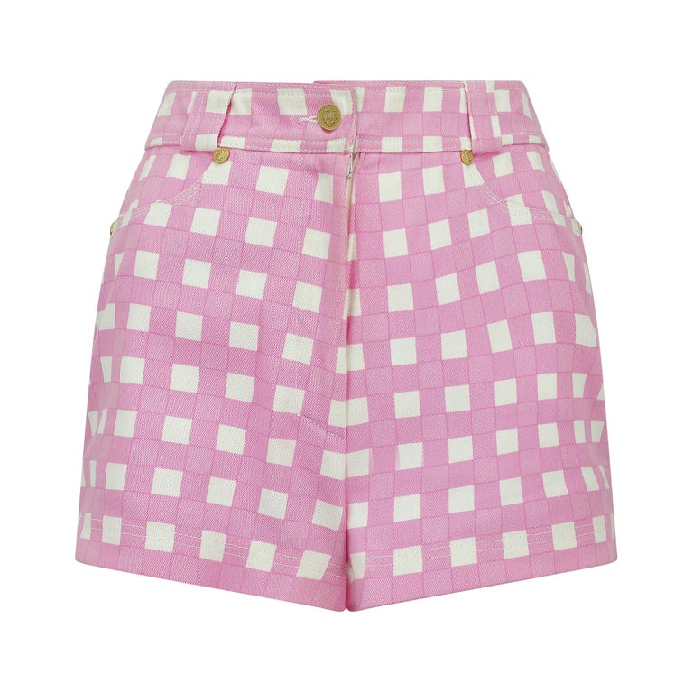 1993 Runway Gianni Versace Pink and White Gingham Shorts For Sale