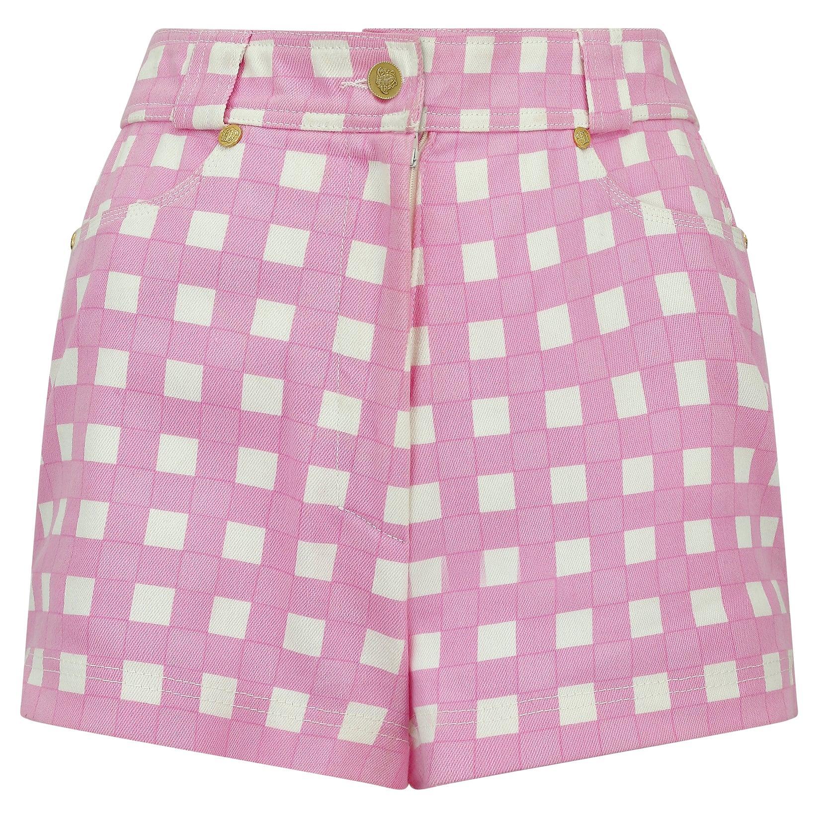 1993 Runway Gianni Versace Pink and White Gingham Shorts For Sale