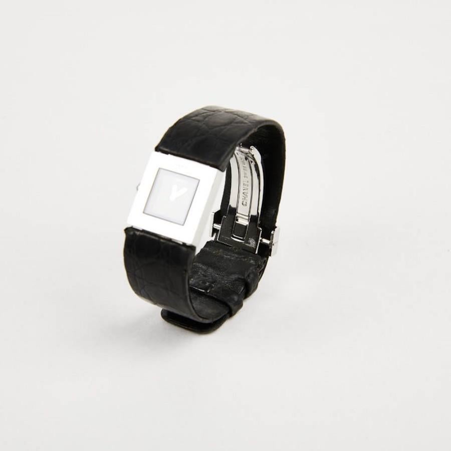 1993 square Chanel watch For Sale 2