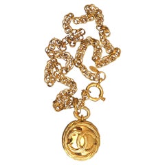 1993 Retro CHANEL Gold Toned Chain Mirror Necklace
