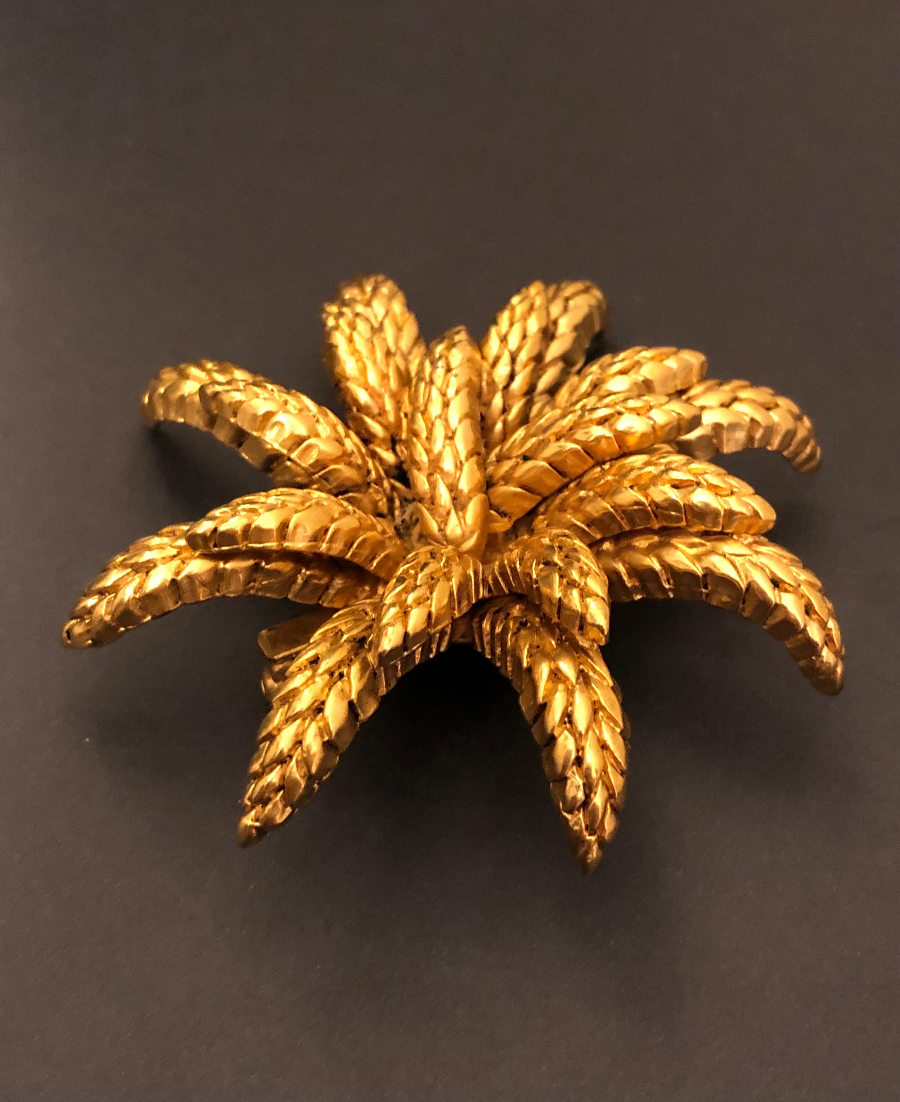 1993 Vintage CHANEL Gold Toned Wheat Bundle Brooch 1