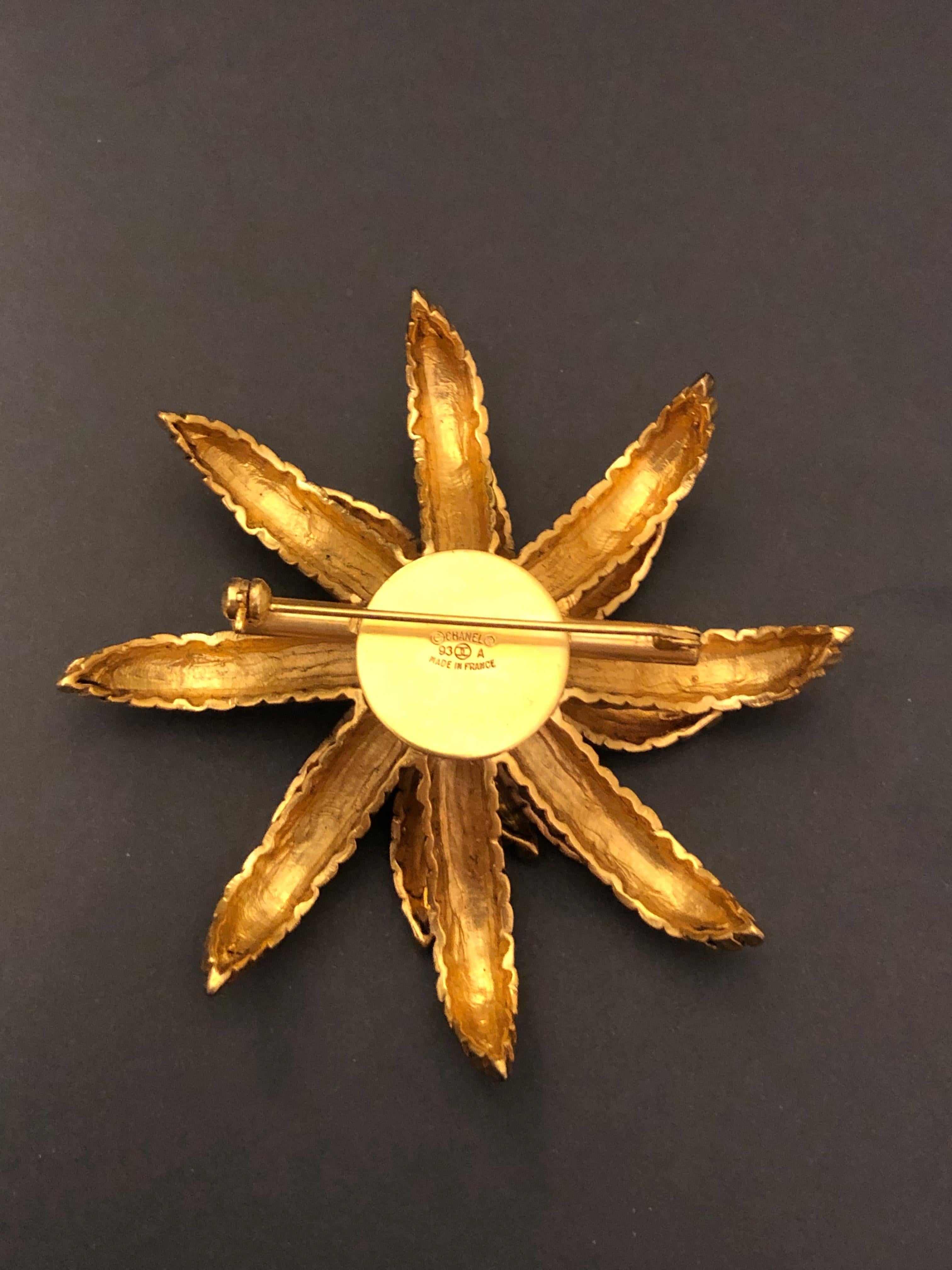 1993 Vintage CHANEL Gold Toned Wheat Bundle Brooch 3