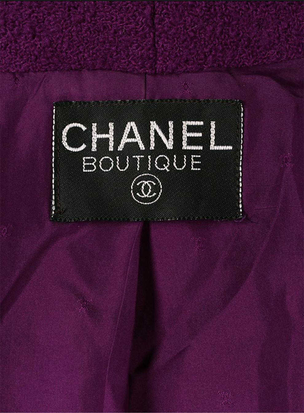 1993s Chanel Purple Tweed Boucle Jacket In Excellent Condition In Paris, FR