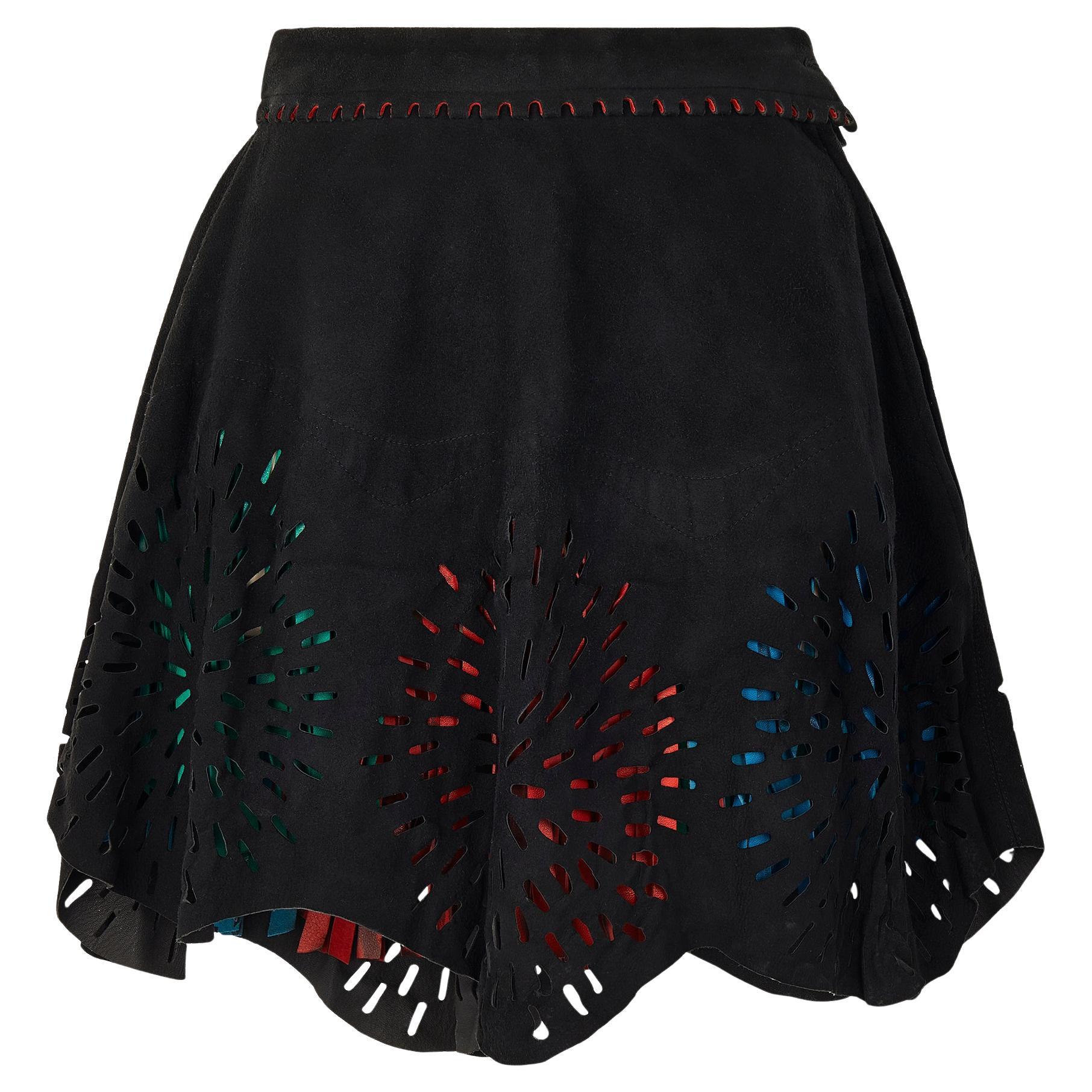 1994 Alaia Jupe découpée en daim noir avec pompons verts, rouges et bleus en vente