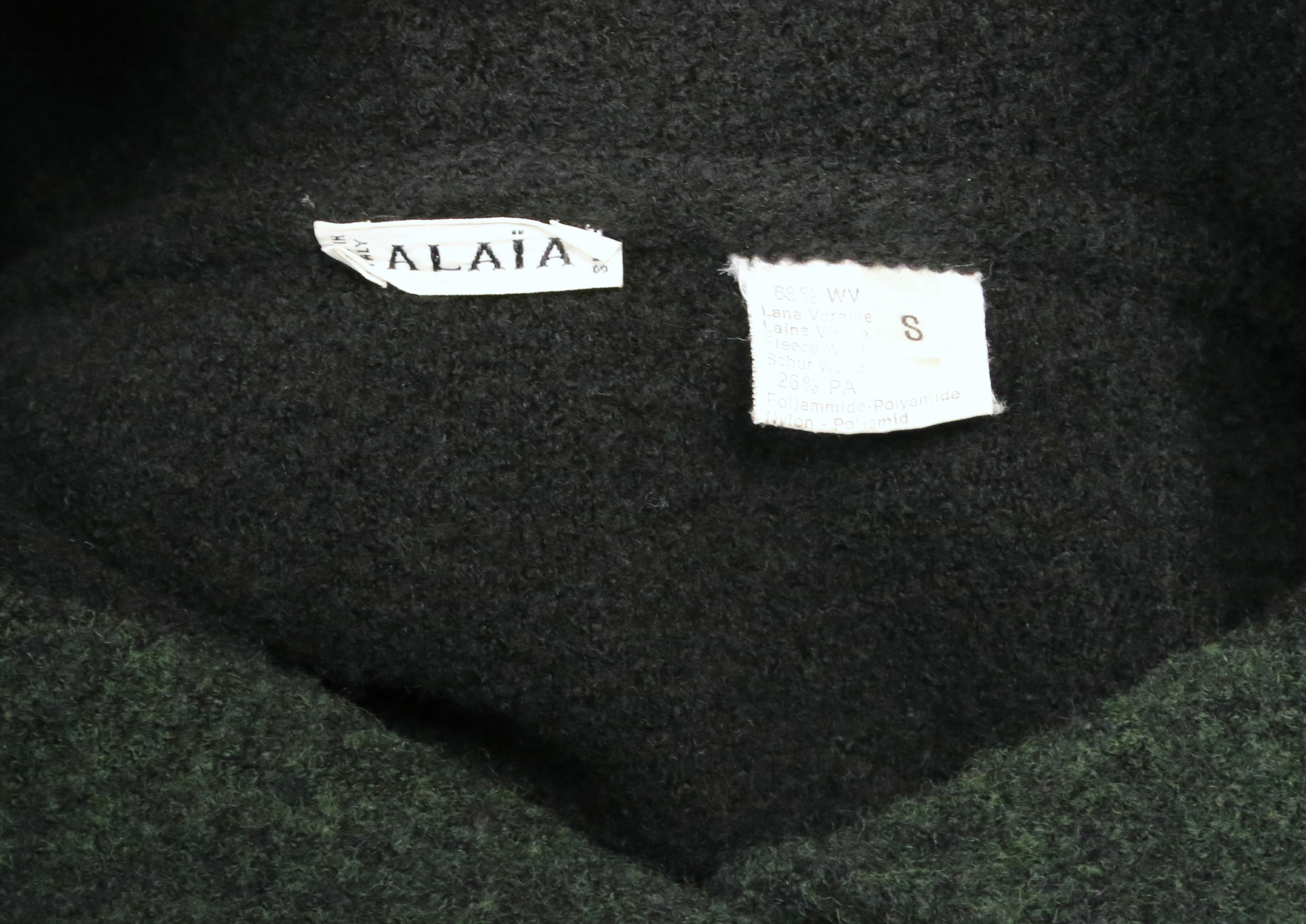 1994 AZZEDINE ALAIA deep navy blue and green oversized wool cardigan sweater For Sale 3