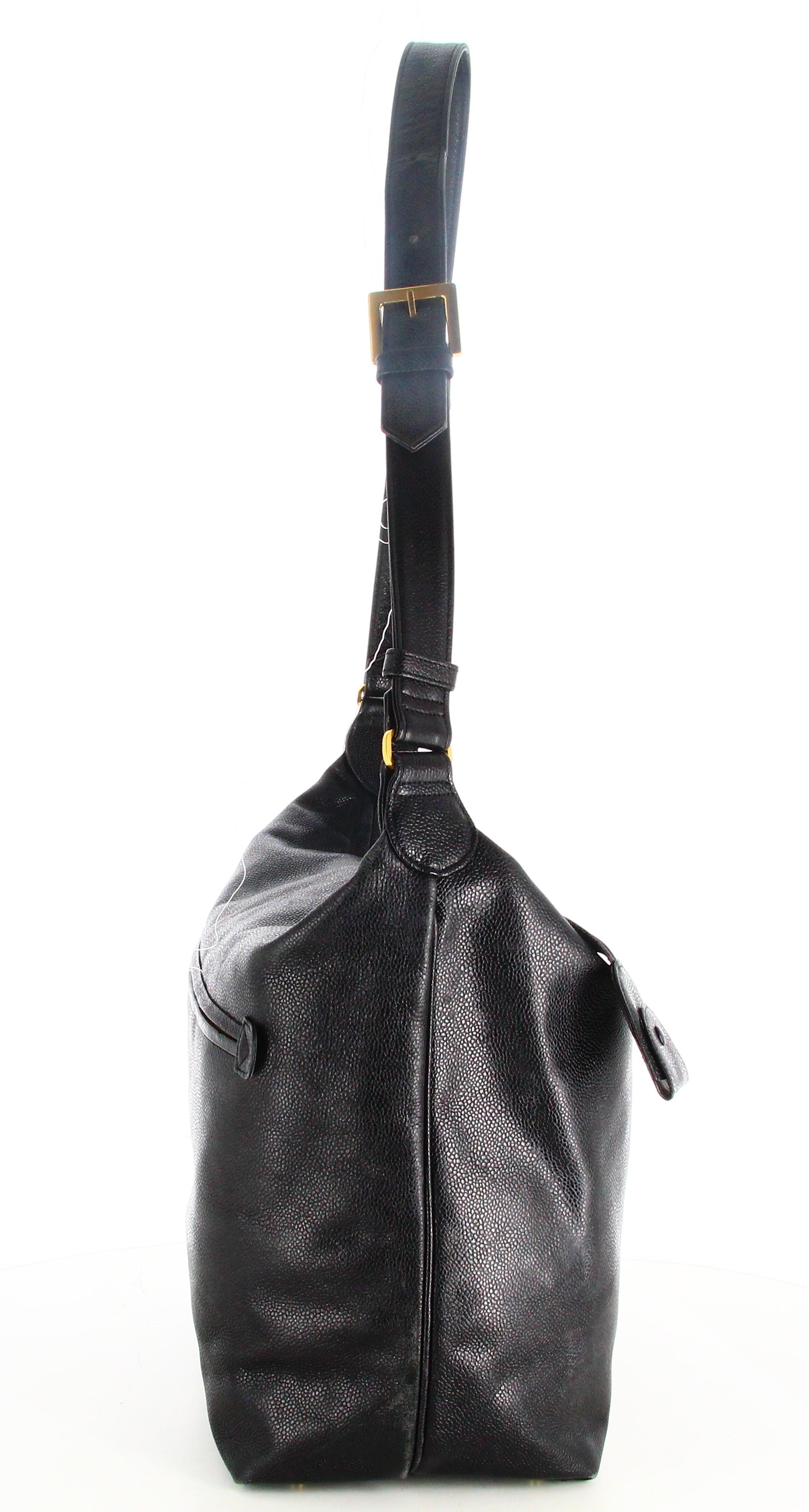 Women's or Men's 1994 Bag 24 Heures Chanel CC Caviar Leather Shoulder Bag For Sale