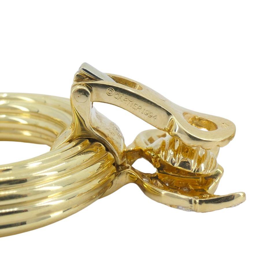 1994 Boucles d'oreilles Clips de Cartier en or 18 carats et diamants en vente 4