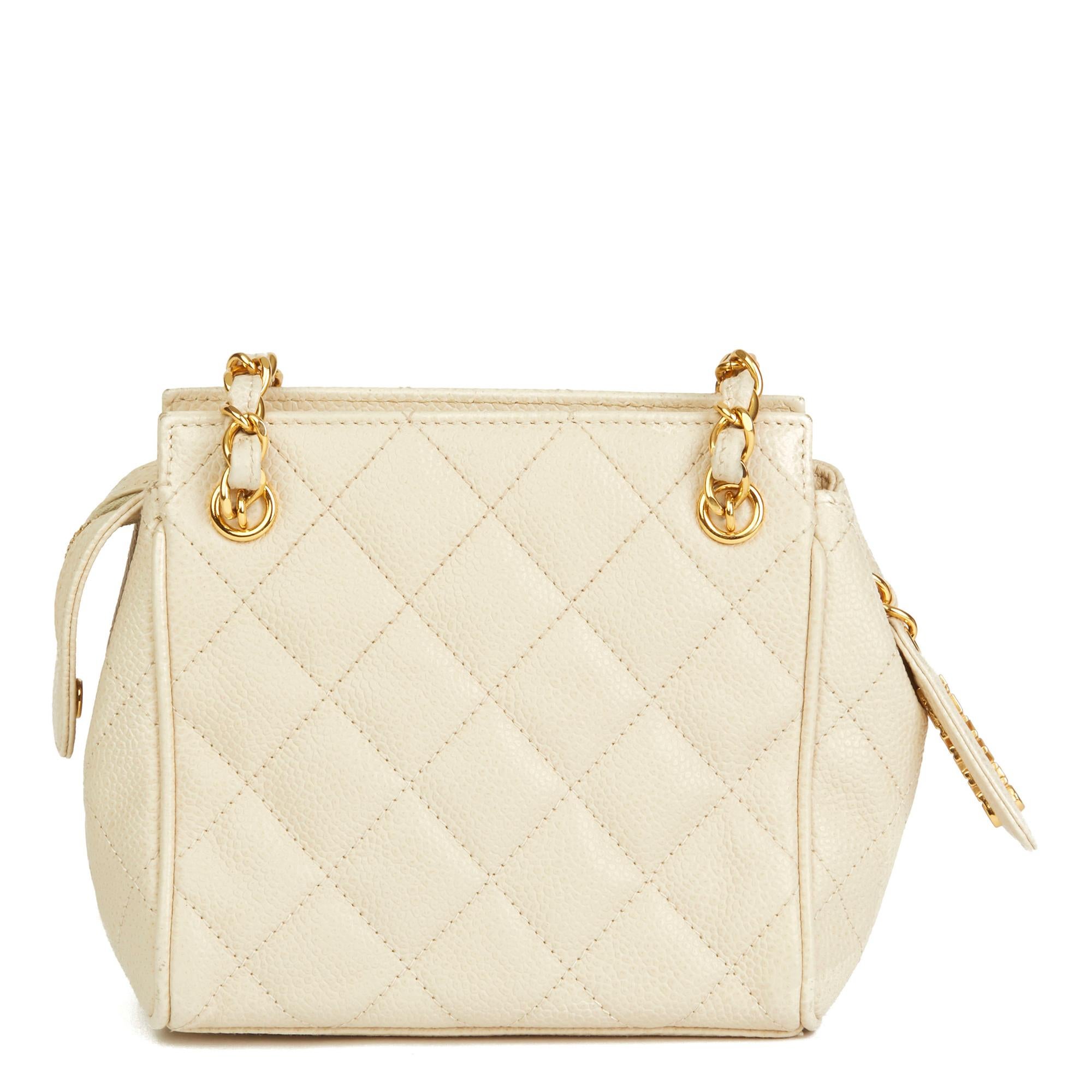  1994 Chanel Beige Caviar matelassé Cuir Vintage Mini Timeless Shoulder Bag Pour femmes 