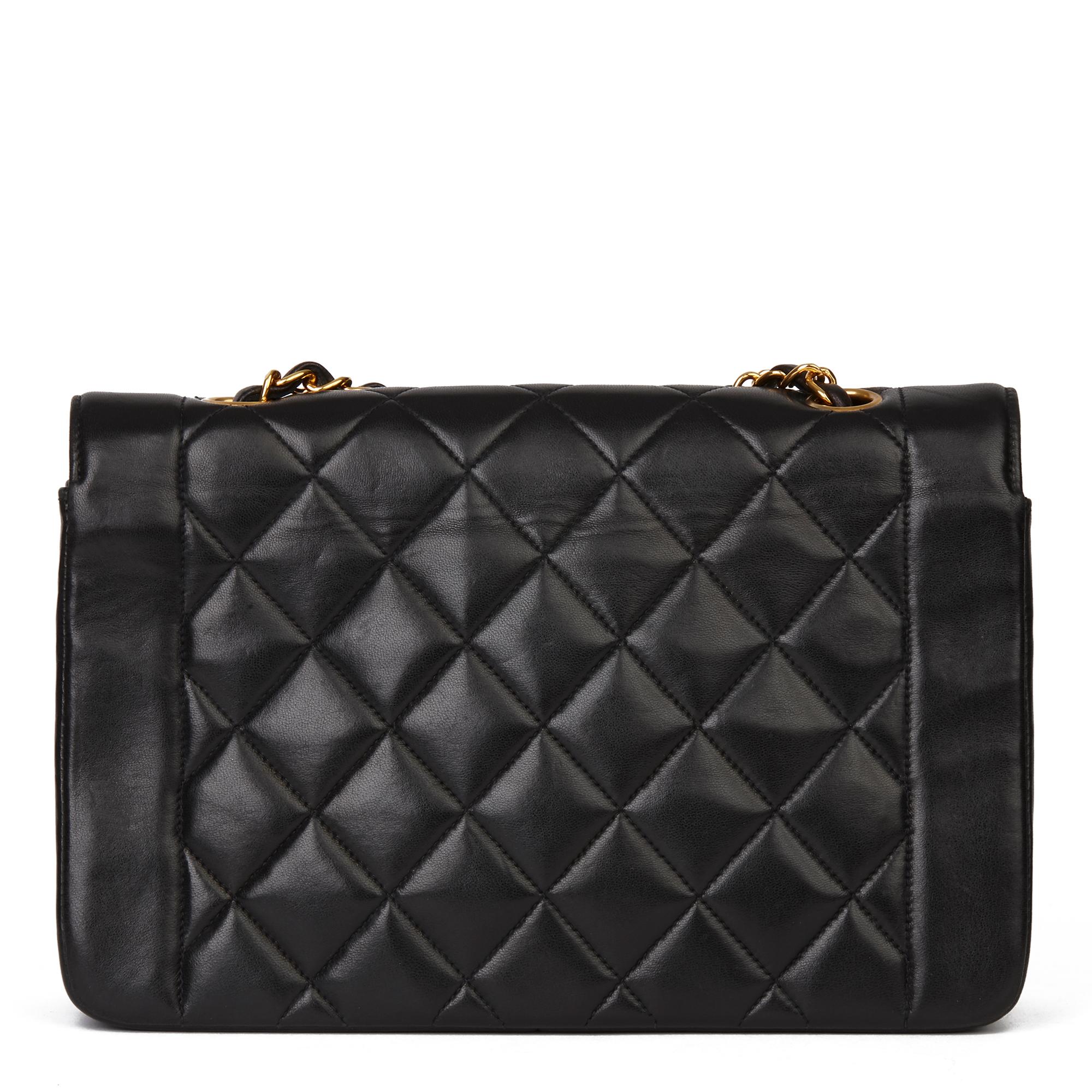 Women's or Men's 1994 Chanel Black Quilted Lambskin Vintage Medium Diana Classic Single Flap Bag