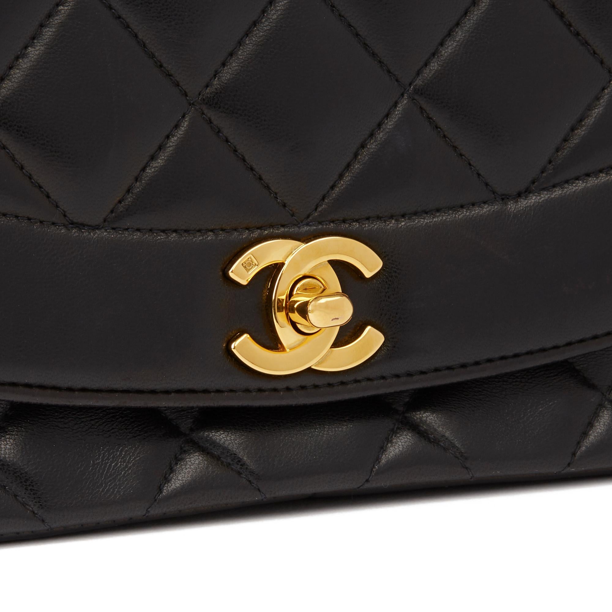 1994 Chanel Black Quilted Lambskin Vintage Medium Diana Classic Single Flap Bag 2