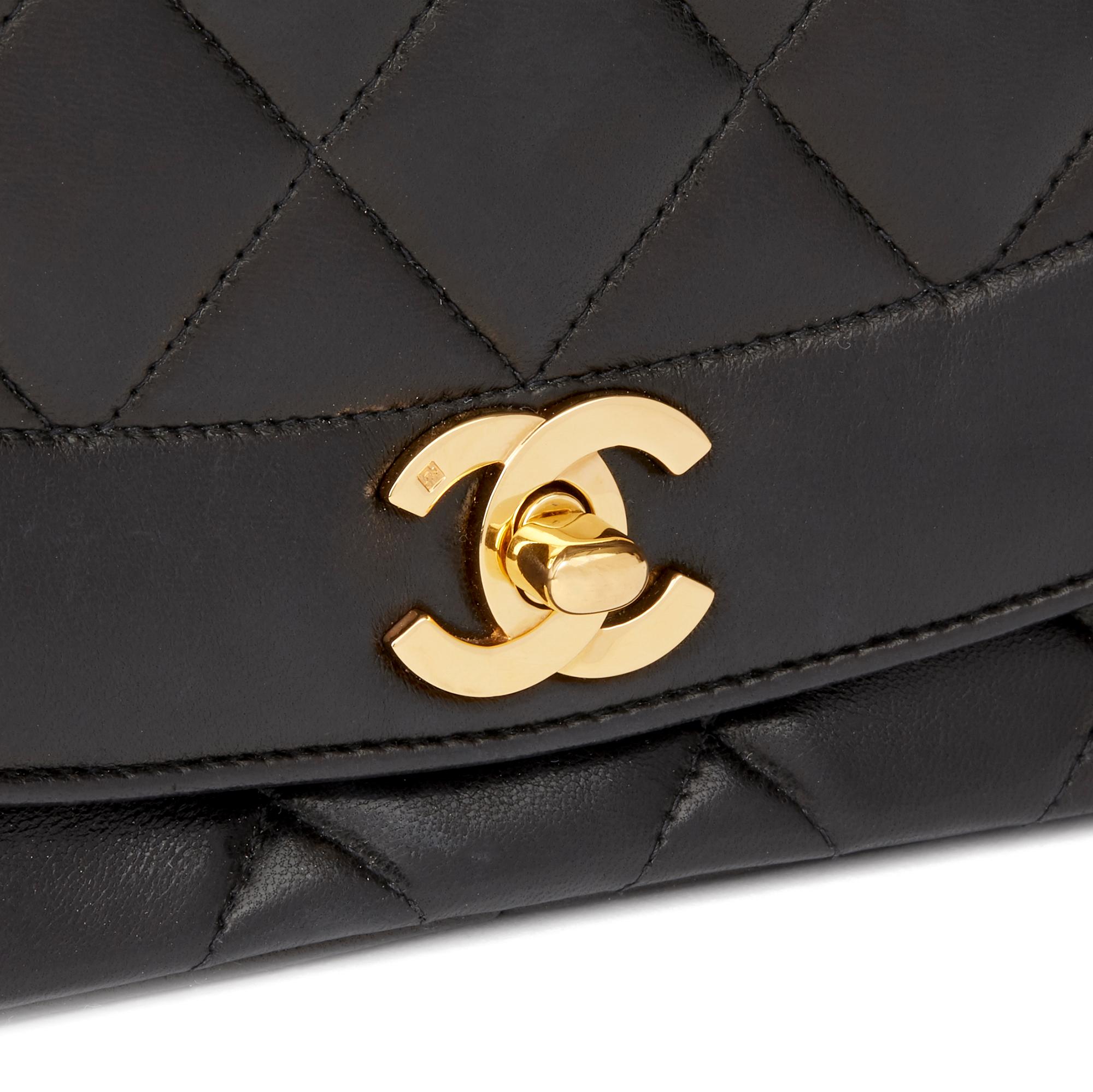 1994 Chanel Black Quilted Lambskin Vintage Medium Diana Classic Single Flap Bag  2