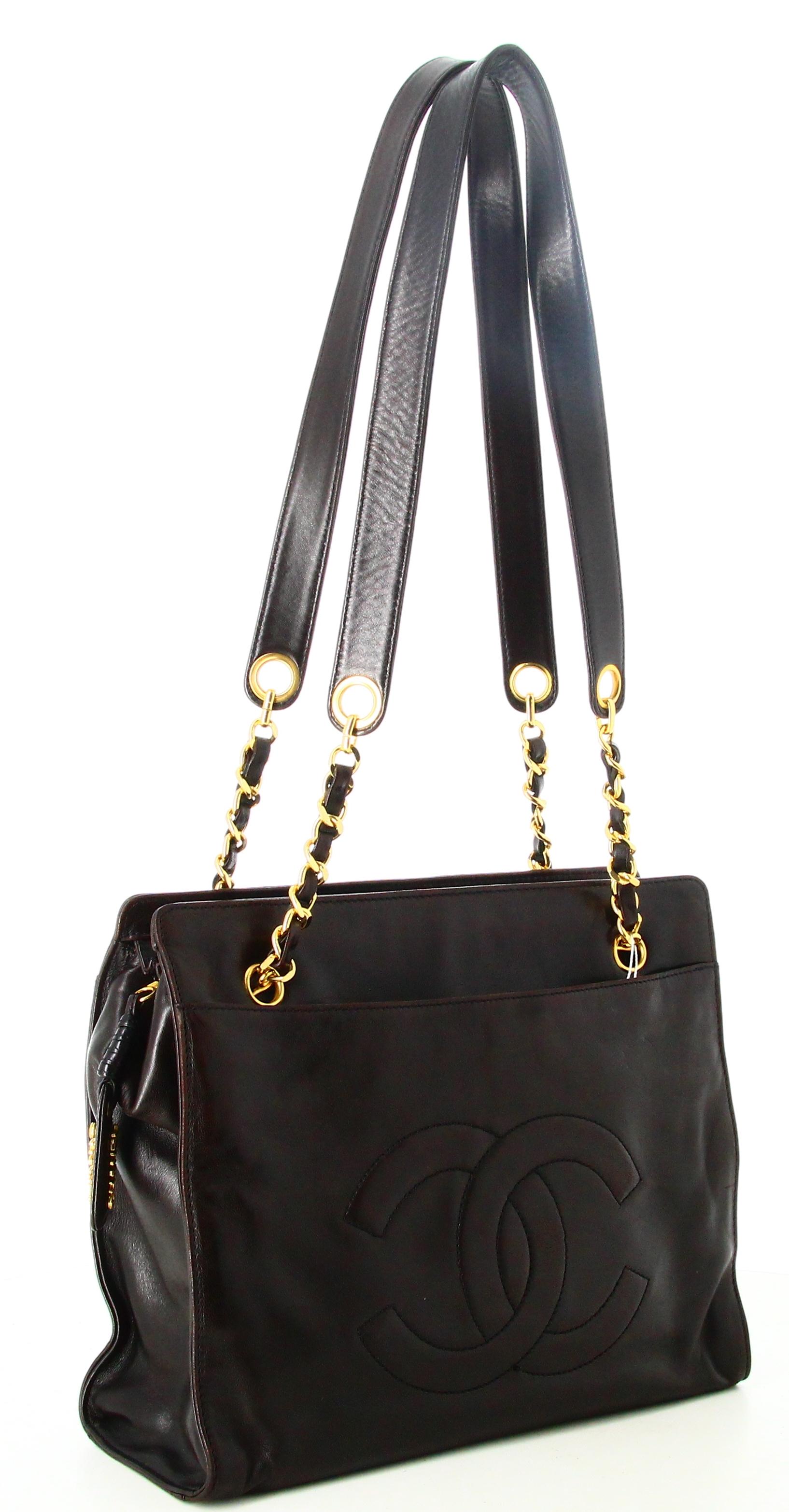 1994 Chanel CC Chain Tote Bag In Good Condition In PARIS, FR