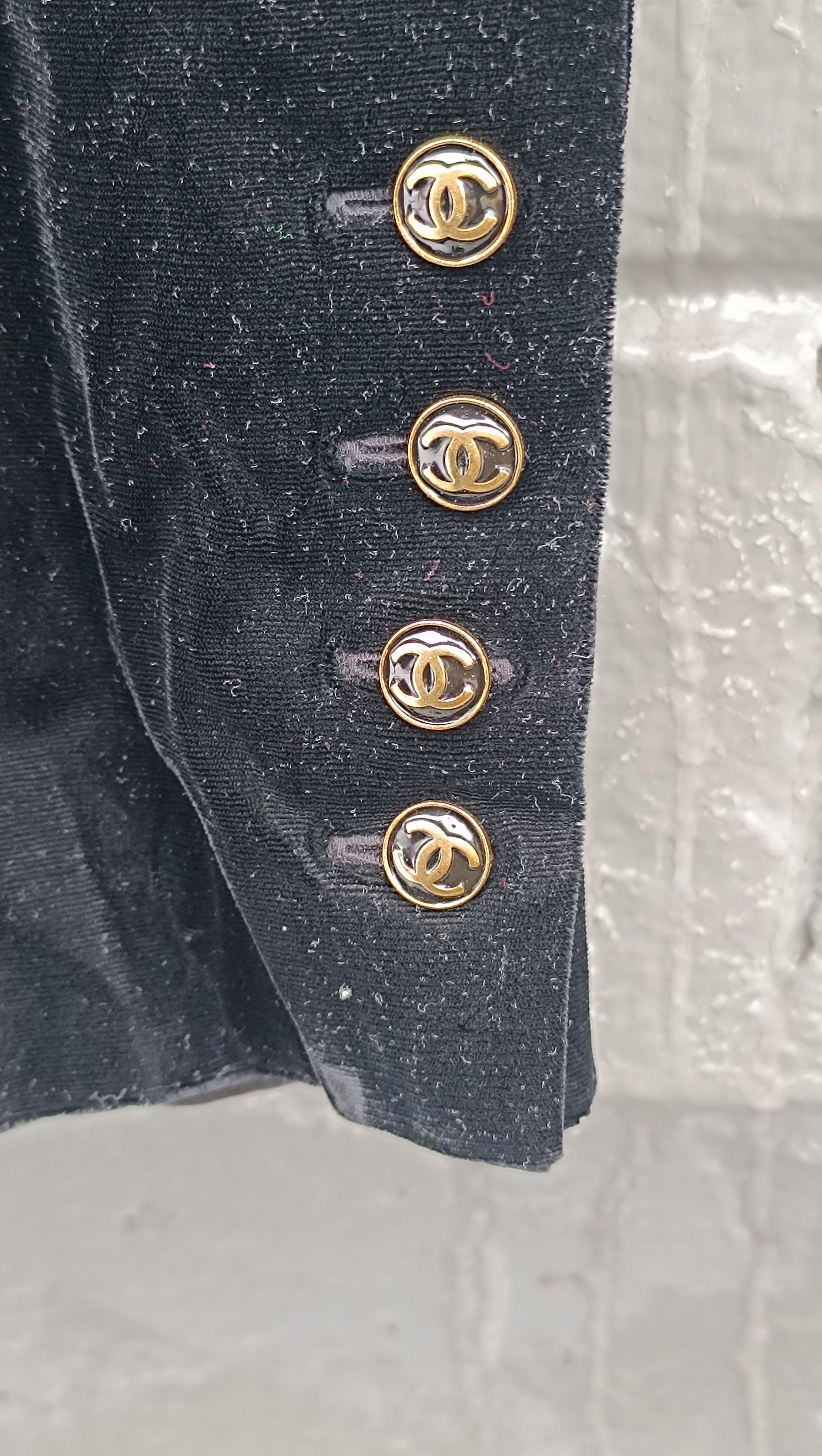 1994 Chanel Collector A/I 1994 Tuta di velluto nera in vendita 10