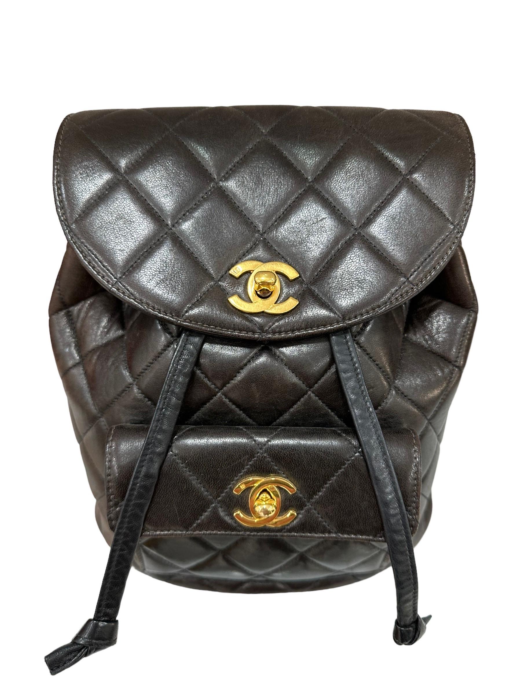 Chanel backpack, Duma model, made in dark brown quilted leather with golden hardware. Equipped with a flap with interlocking CC logo closure, internally covered in brown leather, quite large. Equipped with two adjustable leather and chain shoulder