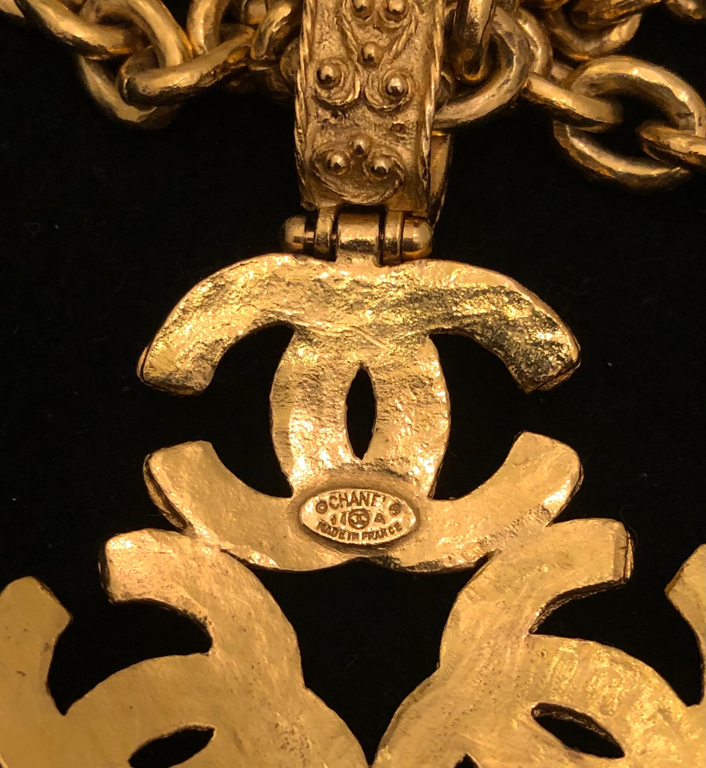 1994 Vintage CHANEL Gold Toned Triple CC Chain Necklace 7