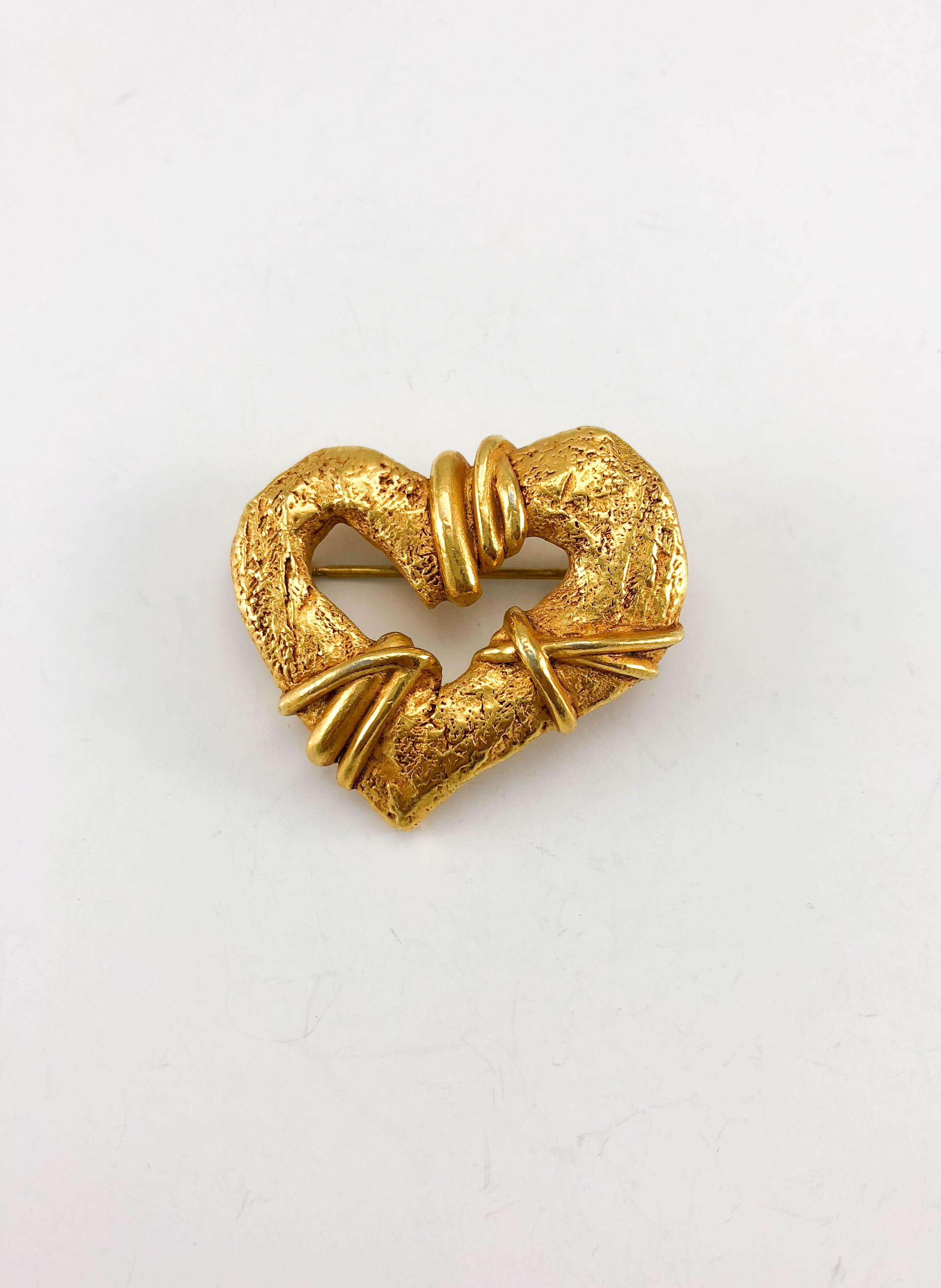 Women's 1994 Christian Lacroix Gold-Plated Heart Brooch, by Robert Goossens For Sale