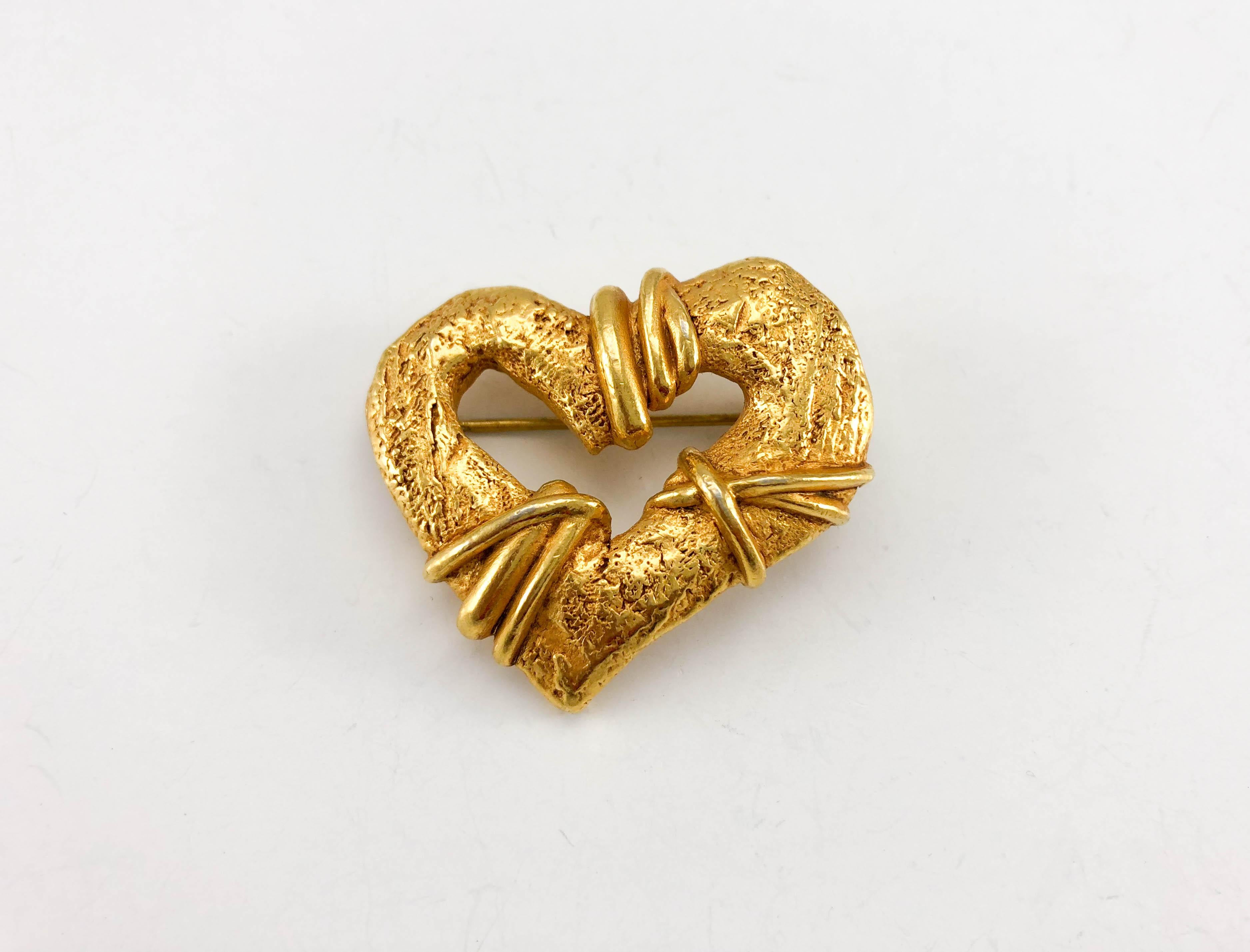 1994 Christian Lacroix Gold-Plated Heart Brooch, by Robert Goossens For Sale 2