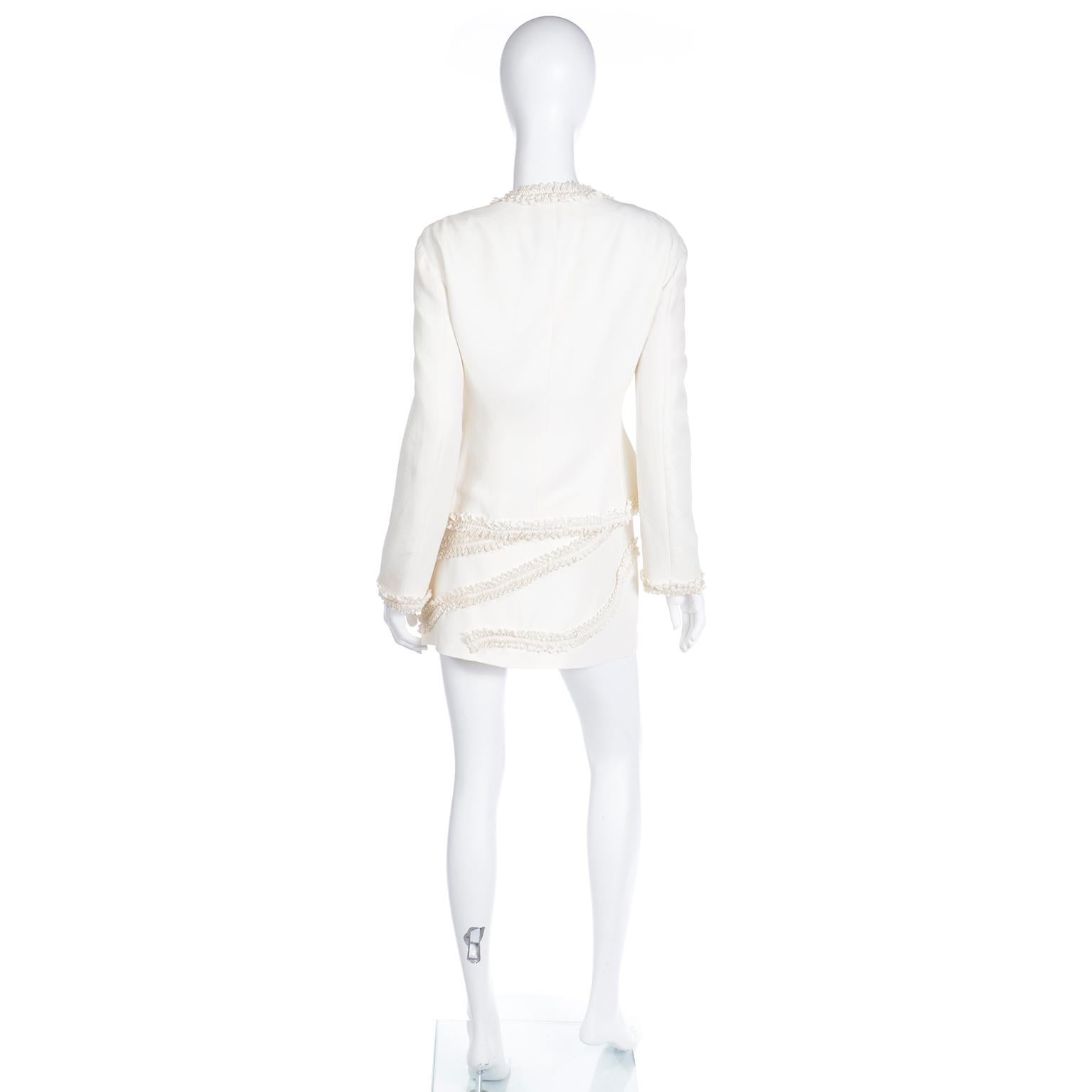 1994 Franco Moschino Nature Friendly Garment Ensemble jupe et veste crème et ivoire Excellent état à Portland, OR