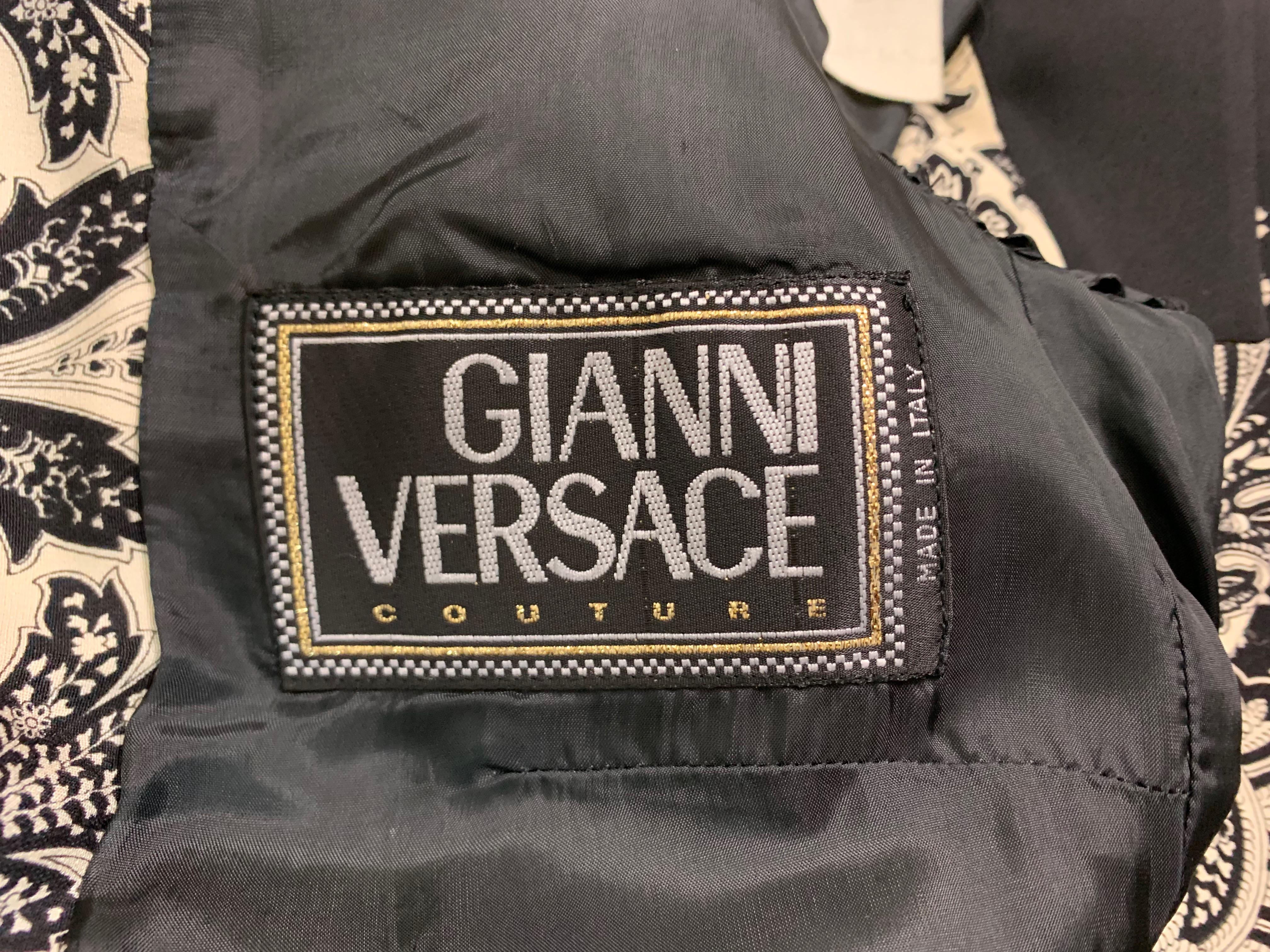 1994 Gianni Versace Blue & White Bandana Print Large Safety Pins Jacket In Good Condition In Yukon, OK