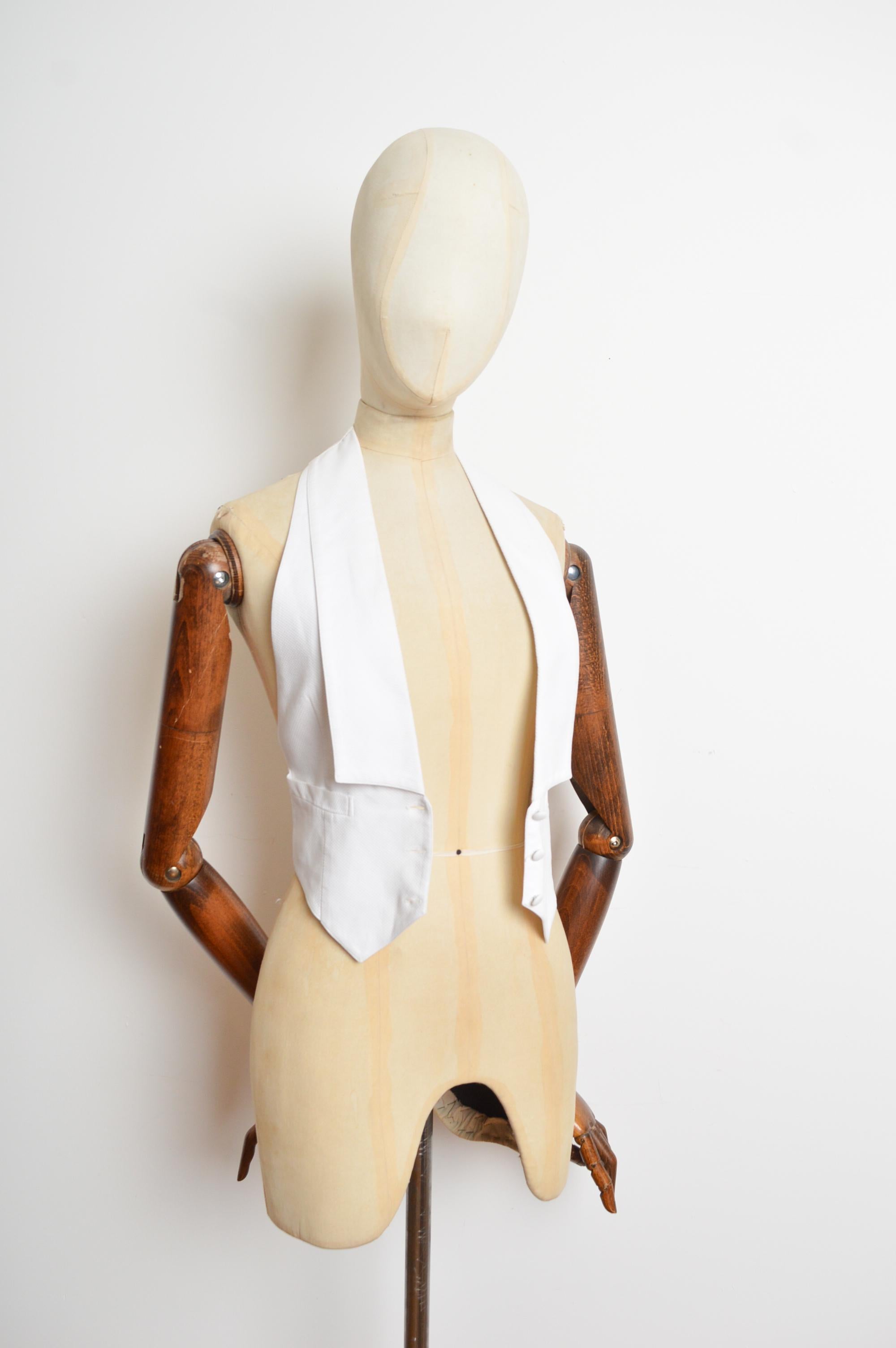 1994 Gucci by Tom Ford Sexy backless White Tuxedo waistcoat - Shirt For Sale 5